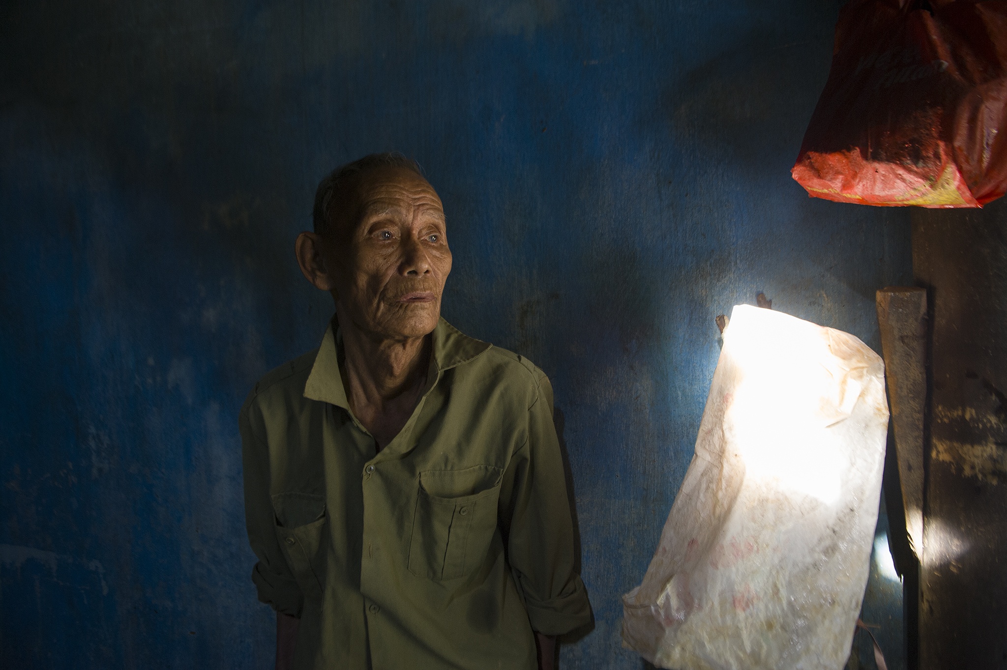 Doi vo chong gia thoat chet sau lu anh 1