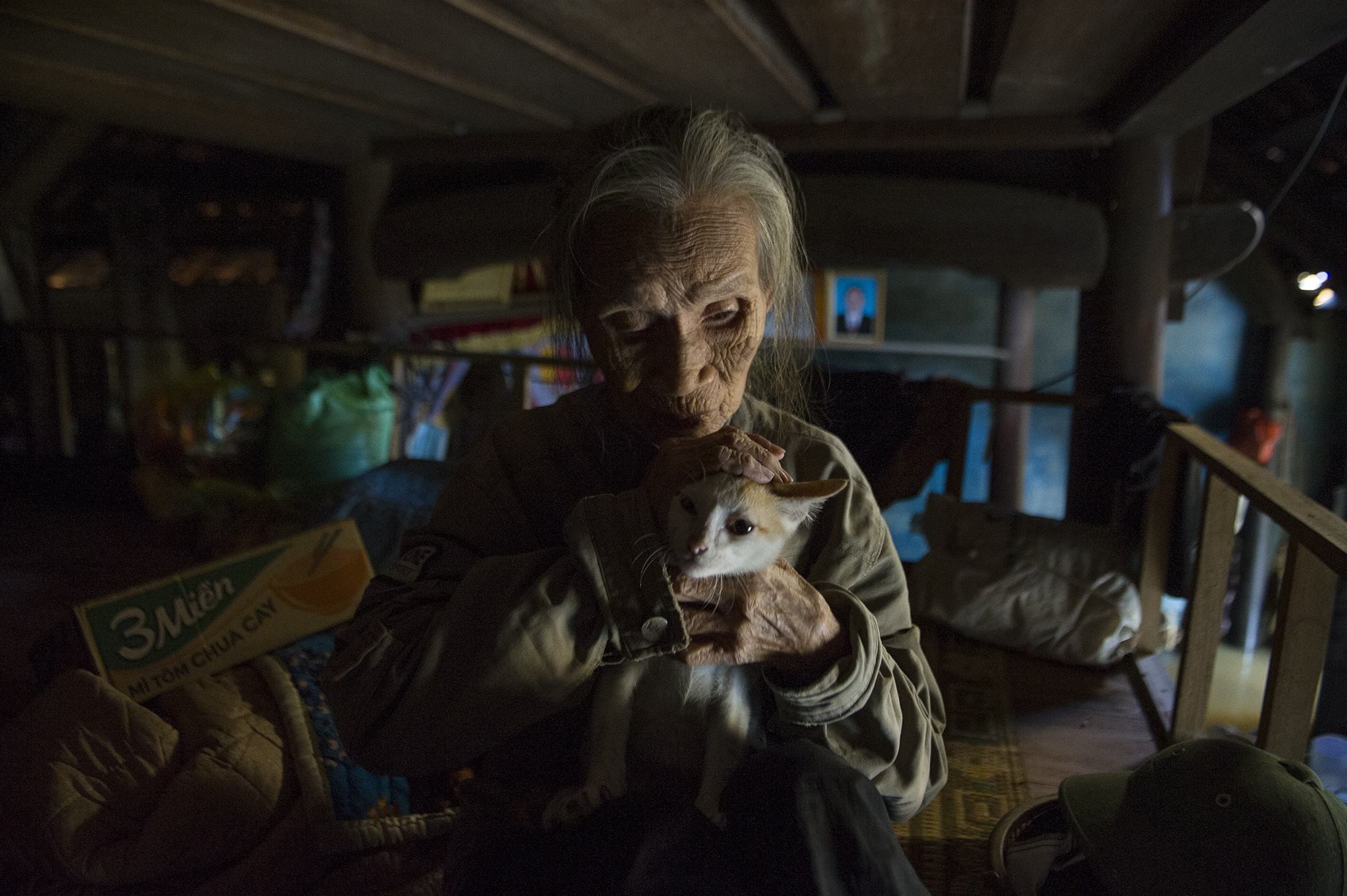 Doi vo chong gia thoat chet sau lu anh 3