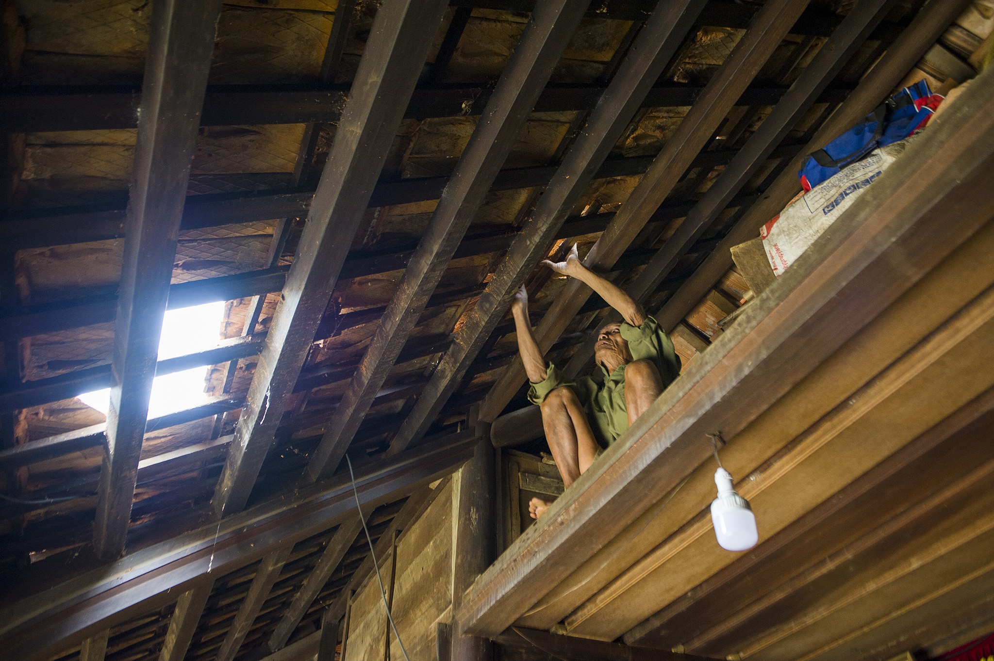 Doi vo chong gia thoat chet sau lu anh 16