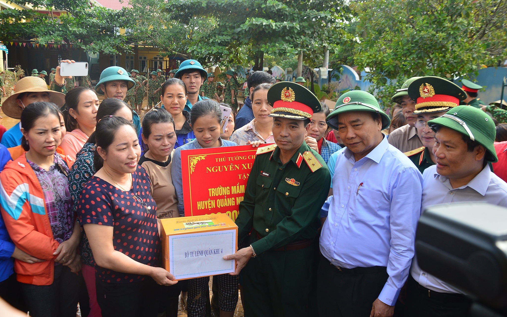 Thu tuong Nguyen Xuan Phuc tham Quang Binh anh 3