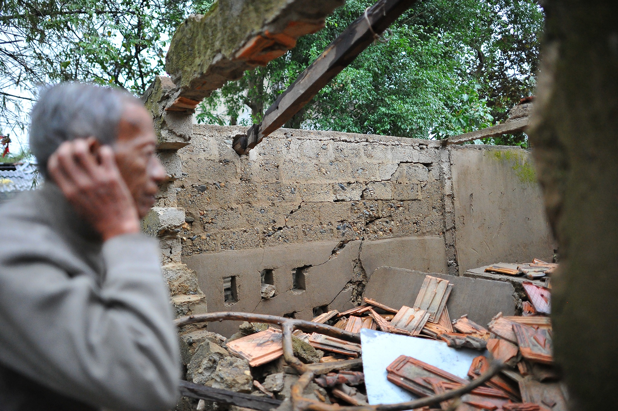 Lu gay sap nha o Quang Binh anh 3
