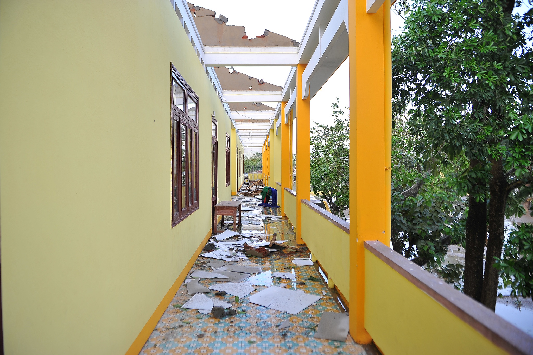 Quảng Ngãi tan hoang sau bão số 9 ảnh 24 Quang Ngai tan hoang sau bao so 9 anh 24