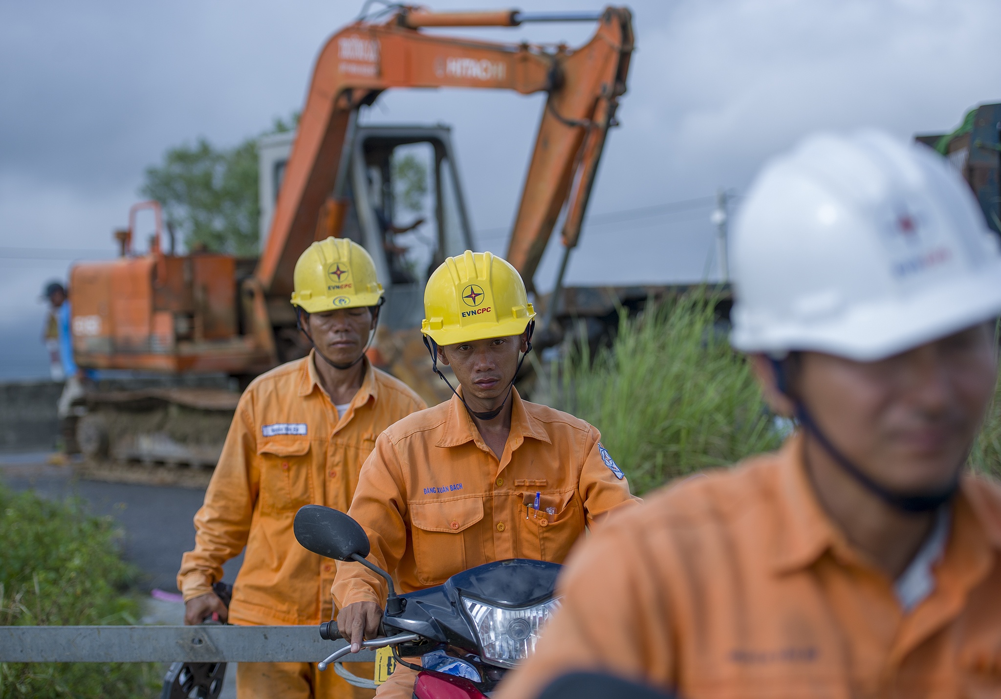 Quảng Ngãi tan hoang sau bão số 9 ảnh 33 Quang Ngai tan hoang sau bao so 9 anh 33