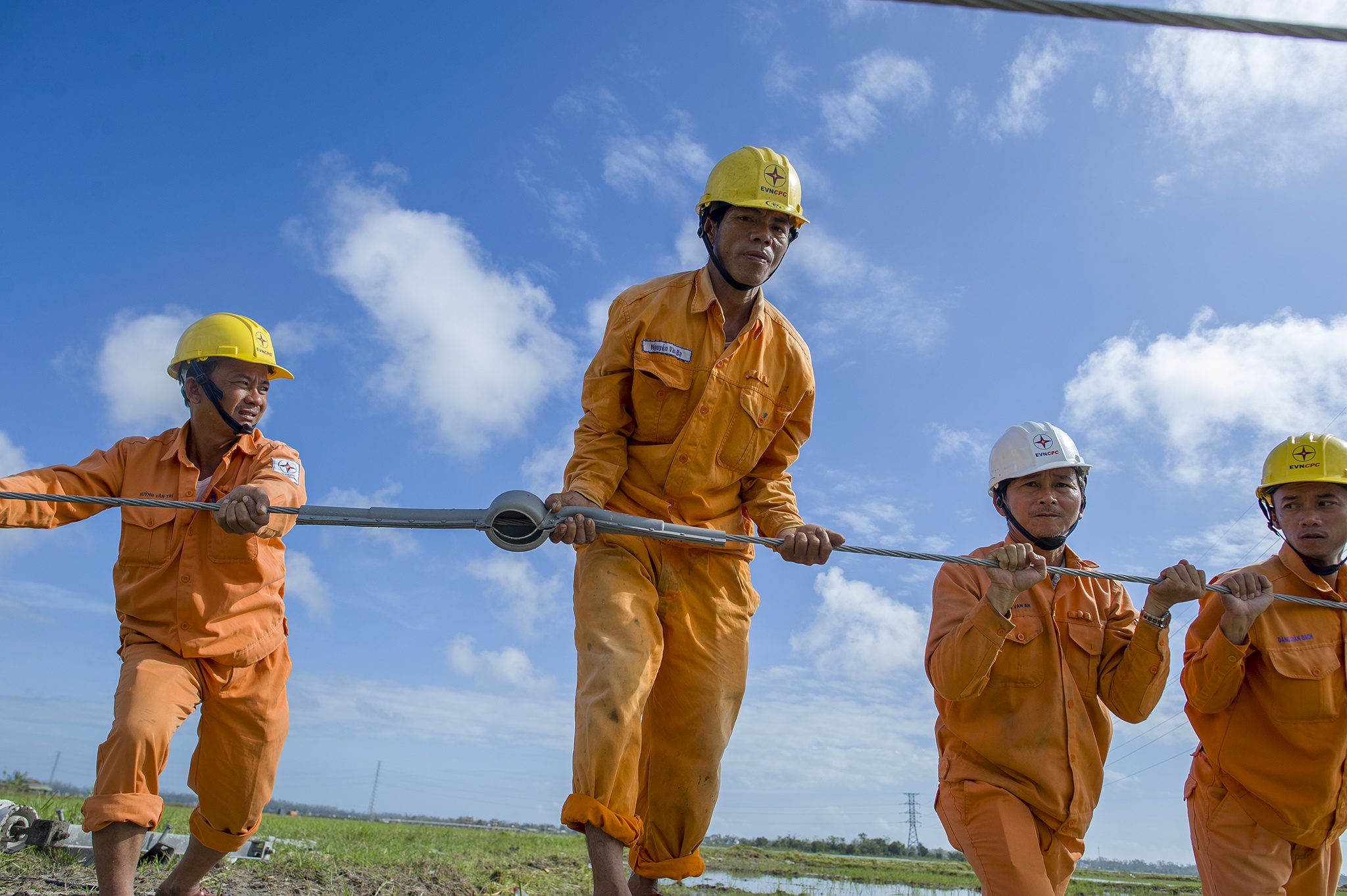 Quang Ngai tan hoang sau bao so 9 anh 31