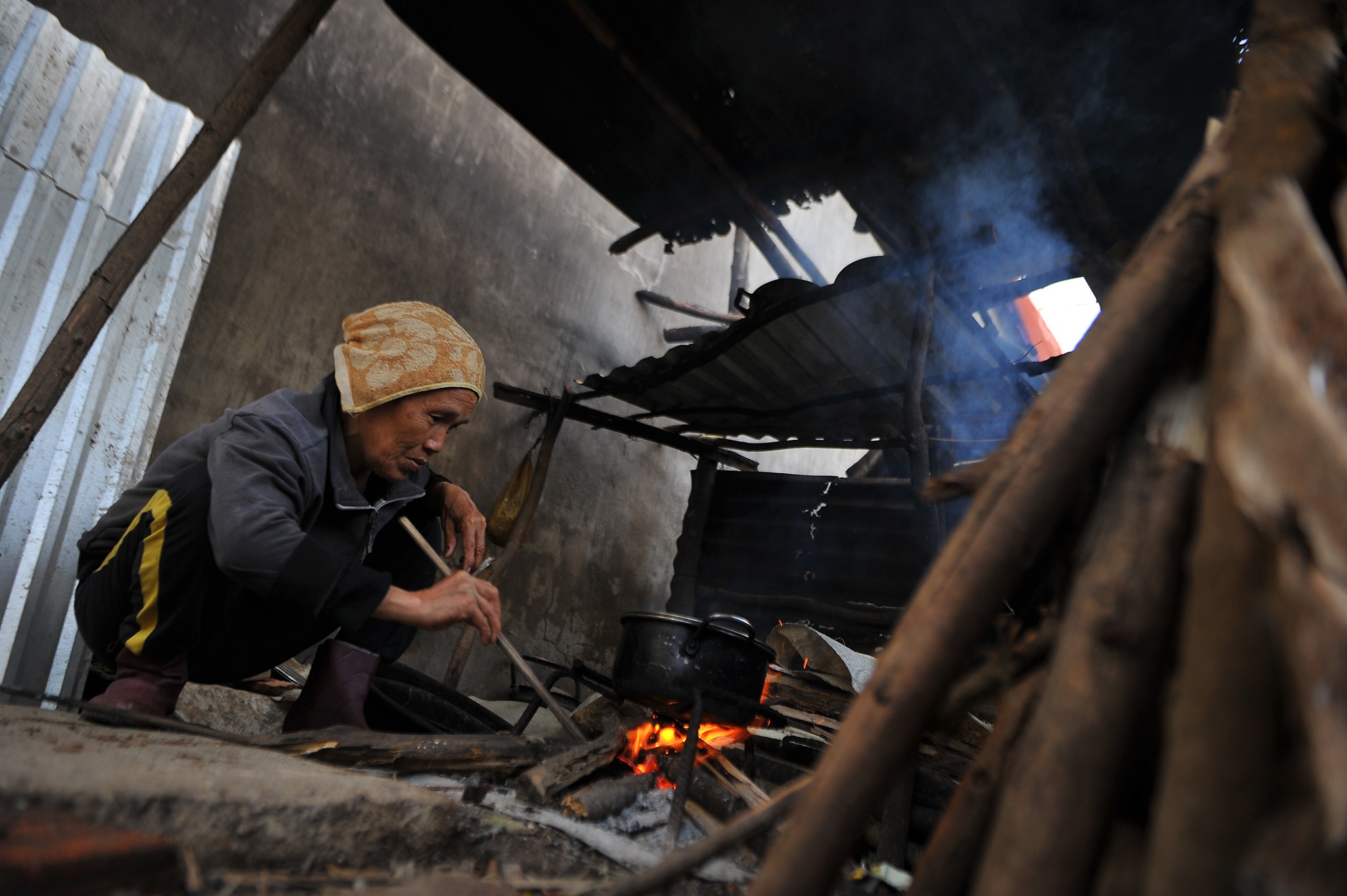 Nguoi dan Quang Ngai mat nha sau bao anh 11