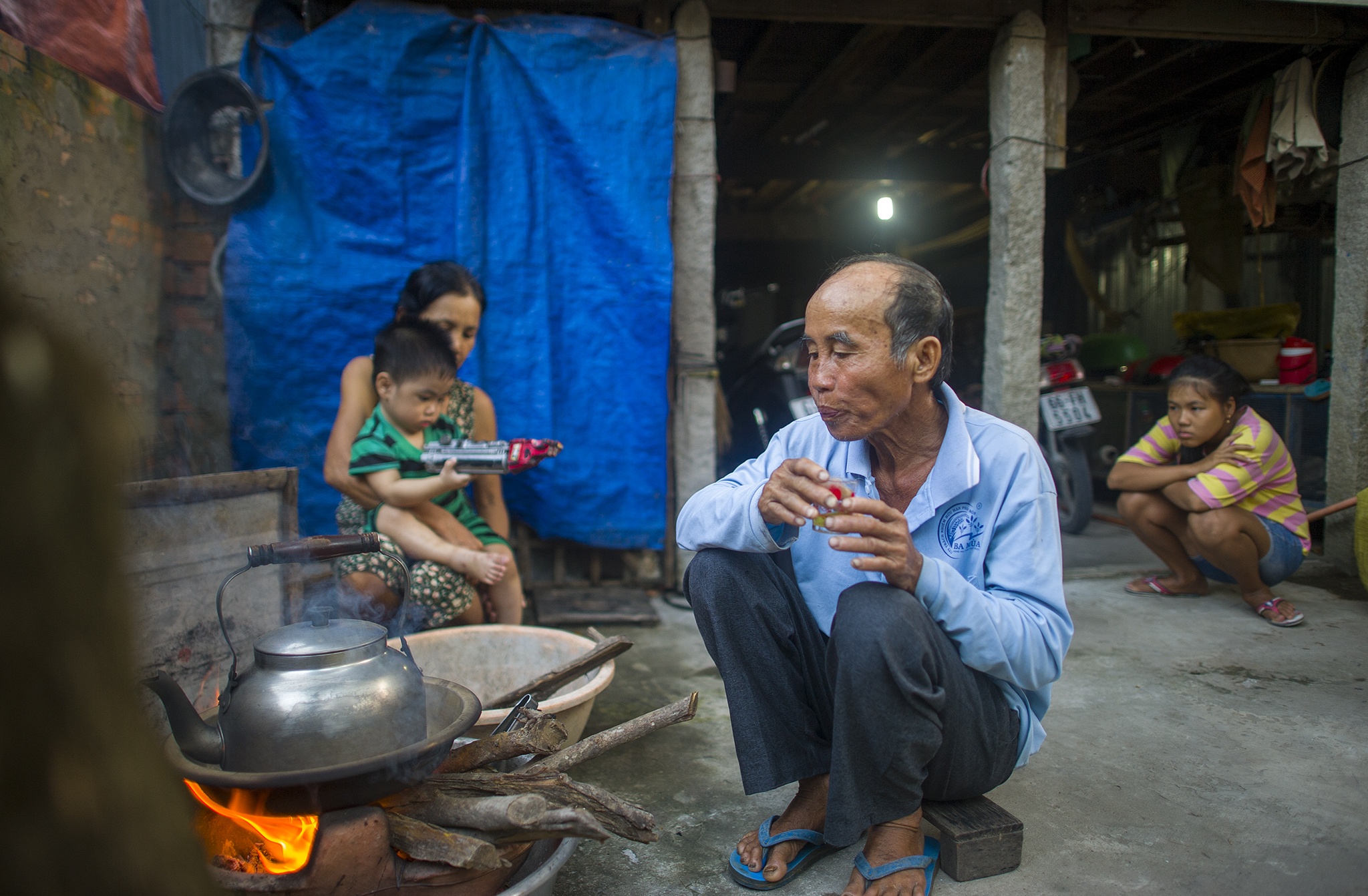 Muu sinh mua lu can mien Tay anh 18