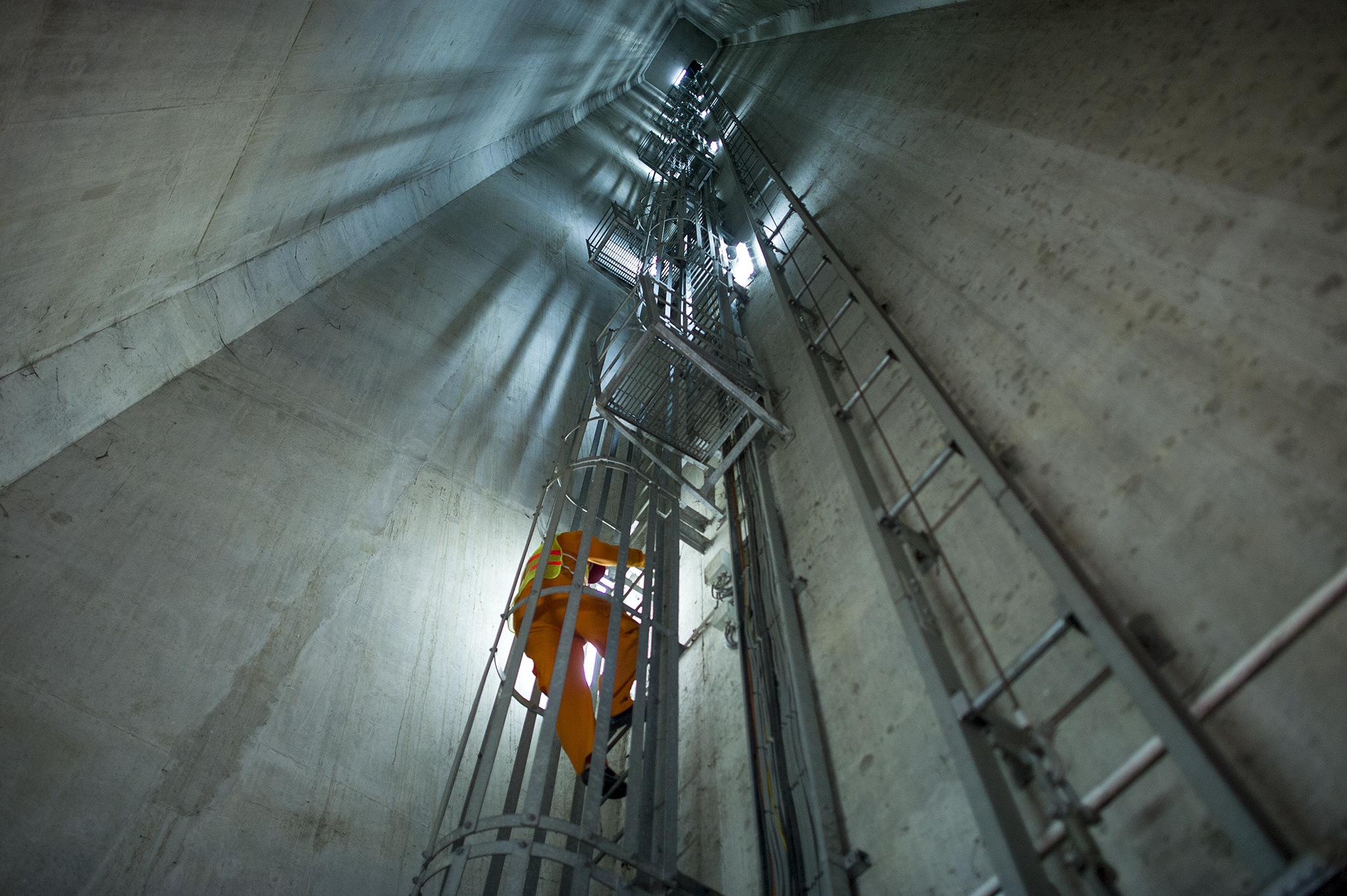 Biet doi bao tri,  cuu ho cau Can Tho anh 15