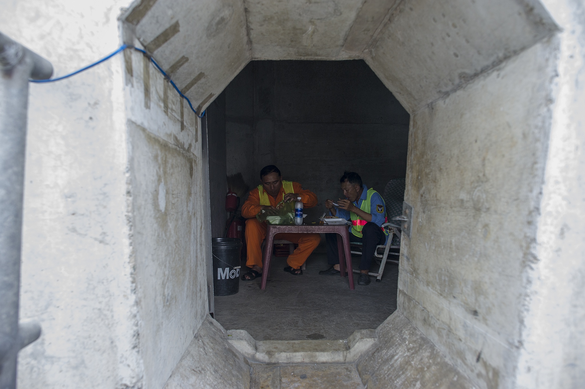 Biet doi bao tri,  cuu ho cau Can Tho anh 20