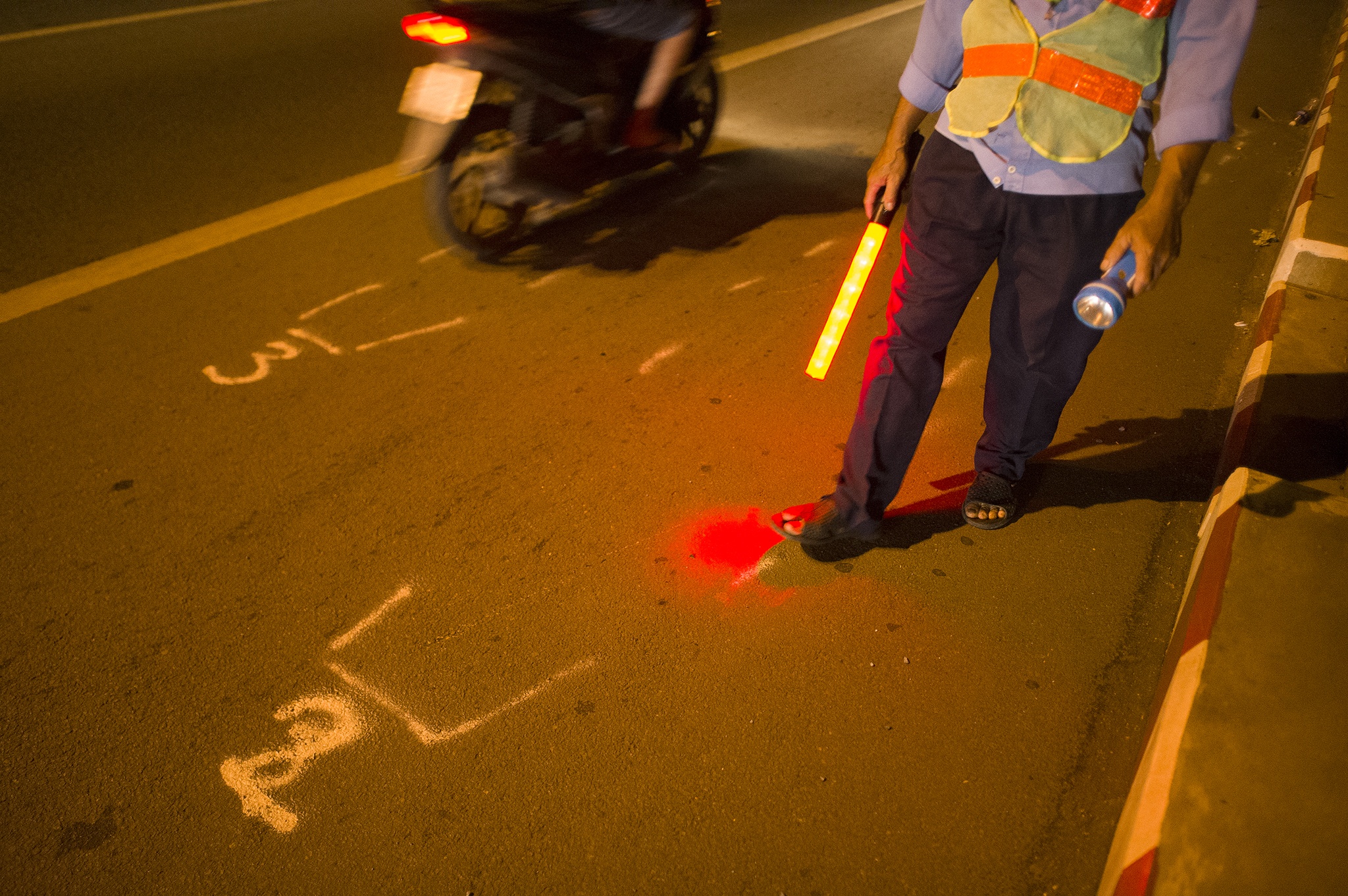 Biet doi bao tri,  cuu ho cau Can Tho anh 25