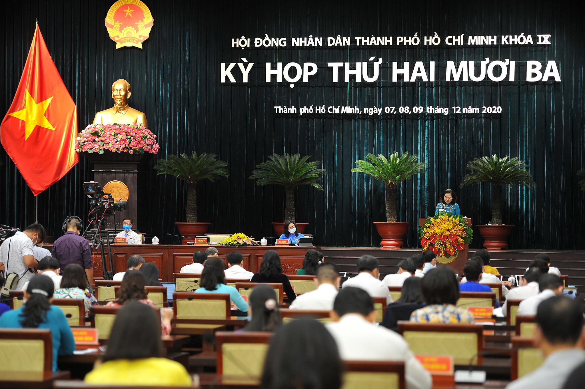 Ky hop 23  HDND TP.HCM khoa IX anh 7