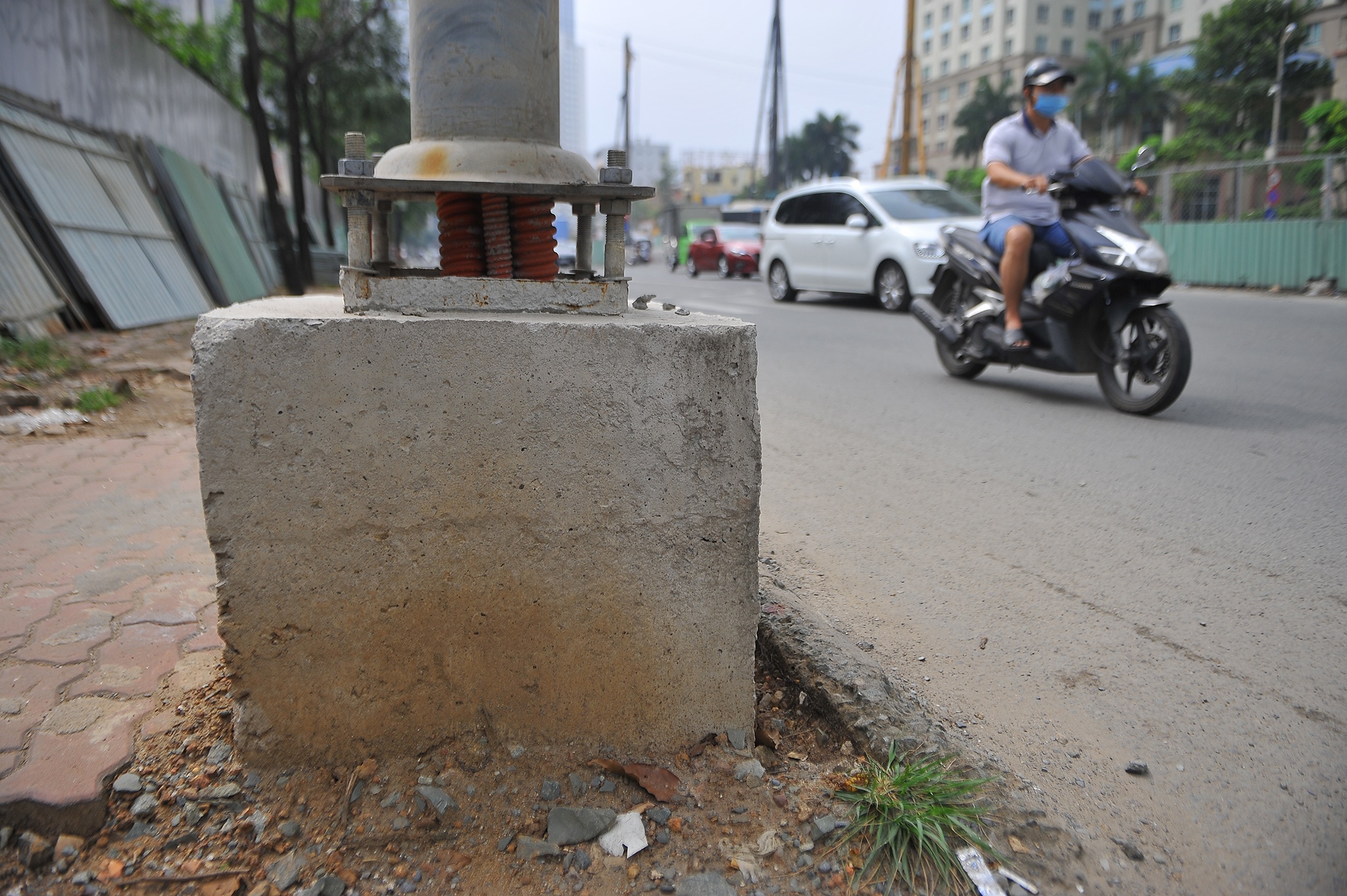 Nang duong Nguyen Huu Canh gan 1m anh 6