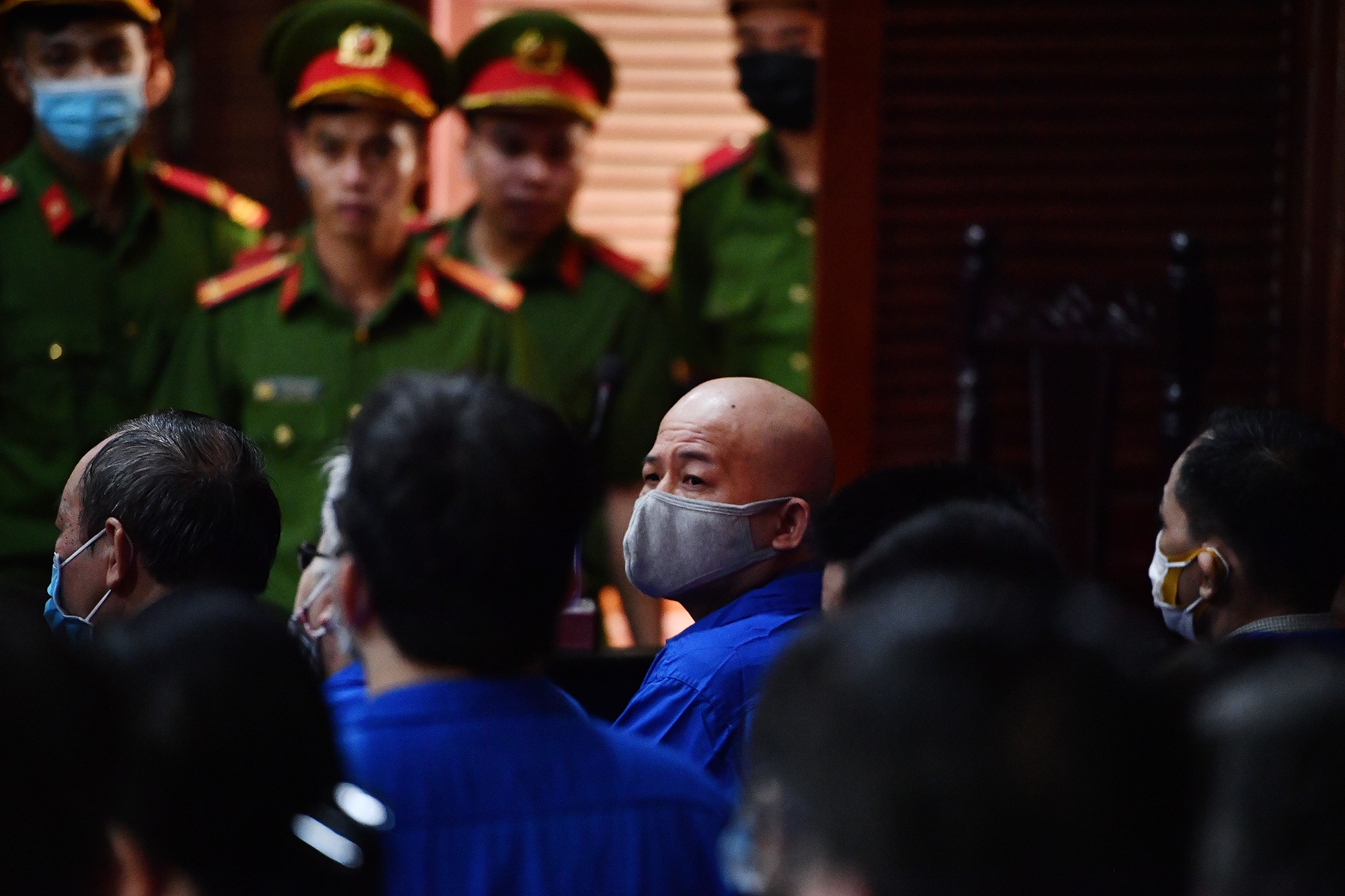 Xet xu Dinh La Thang va dong pham anh 5