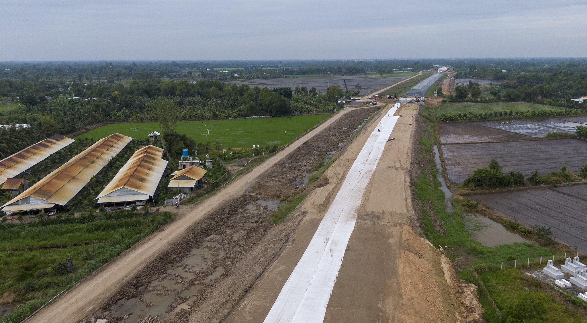 Thong xe cao toc Trung Luong - My Thuan anh 3