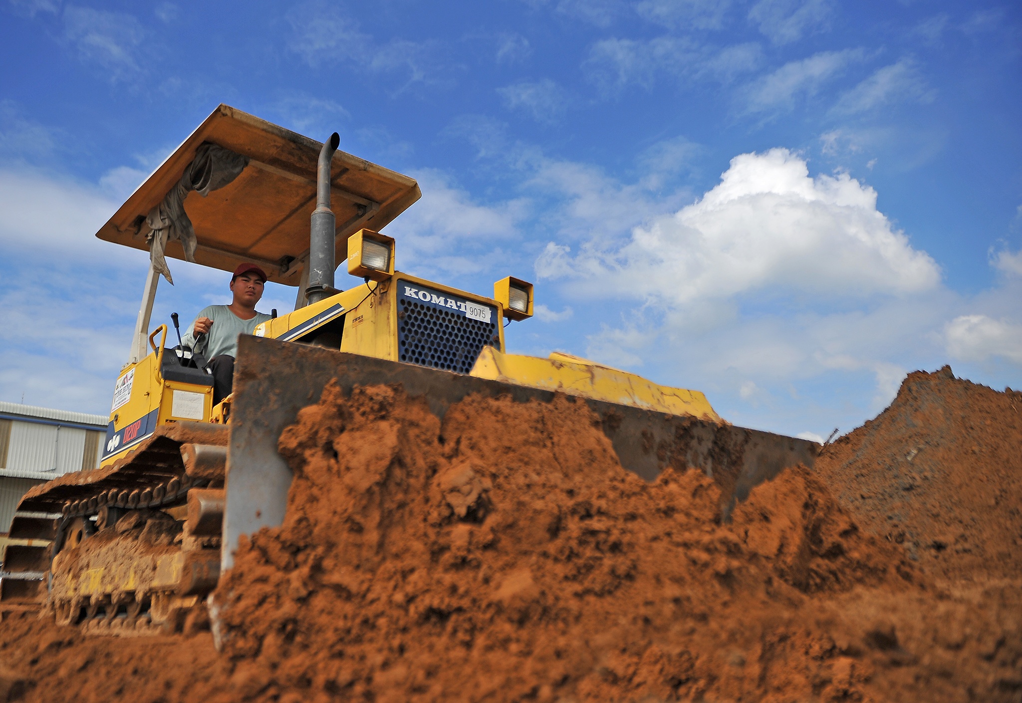 Canh thi cong hoi ha o ben pha Rach Mieu truoc Tet hinh anh