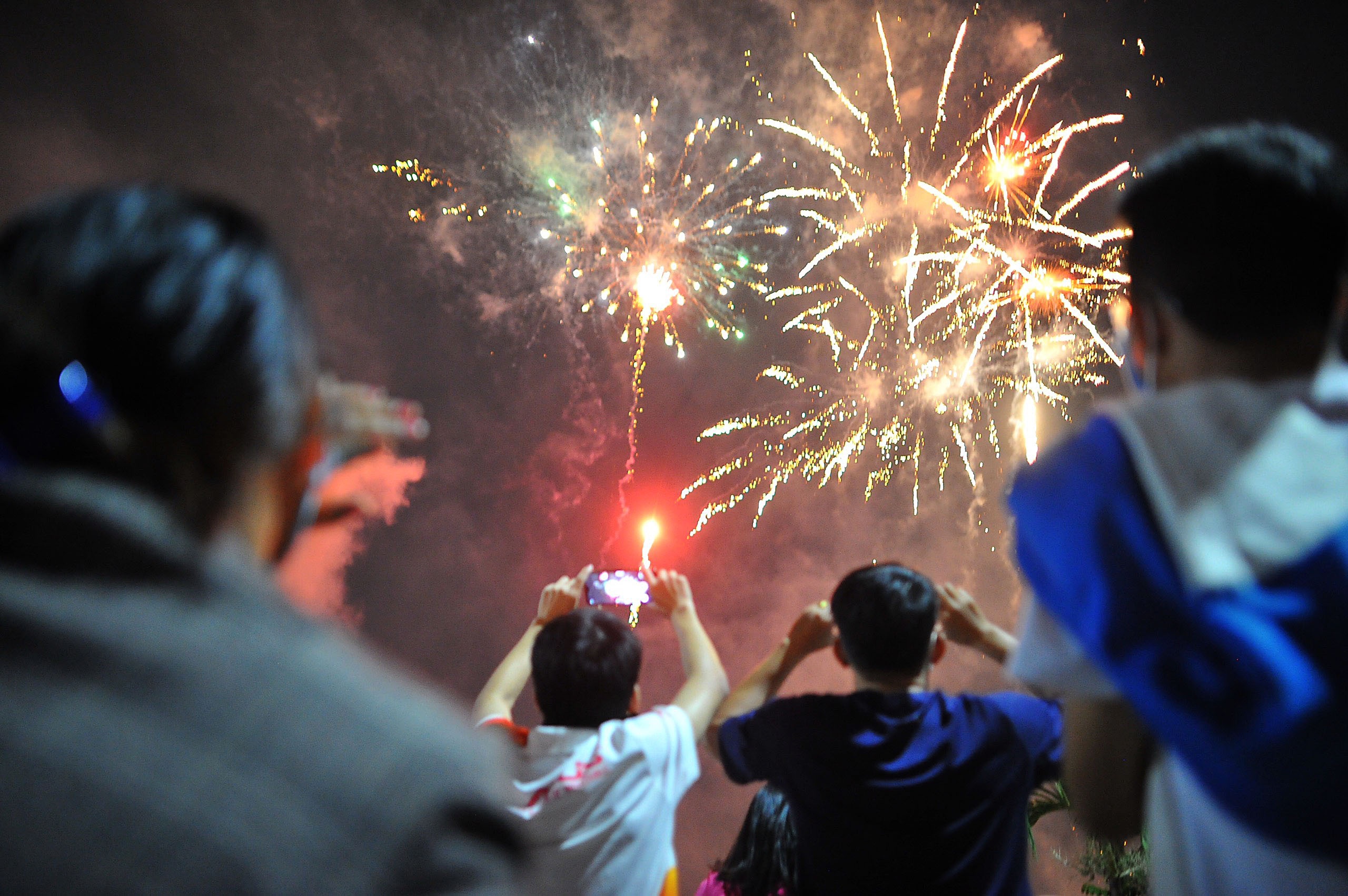 Nguoi dan TP Thu Duc chao nam moi 2021 hinh anh