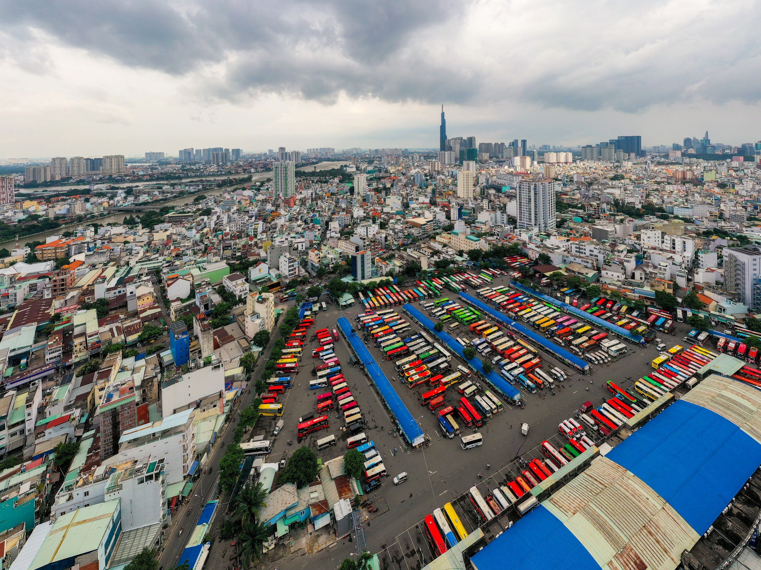 Gia ve xe Tet tang cao anh 10