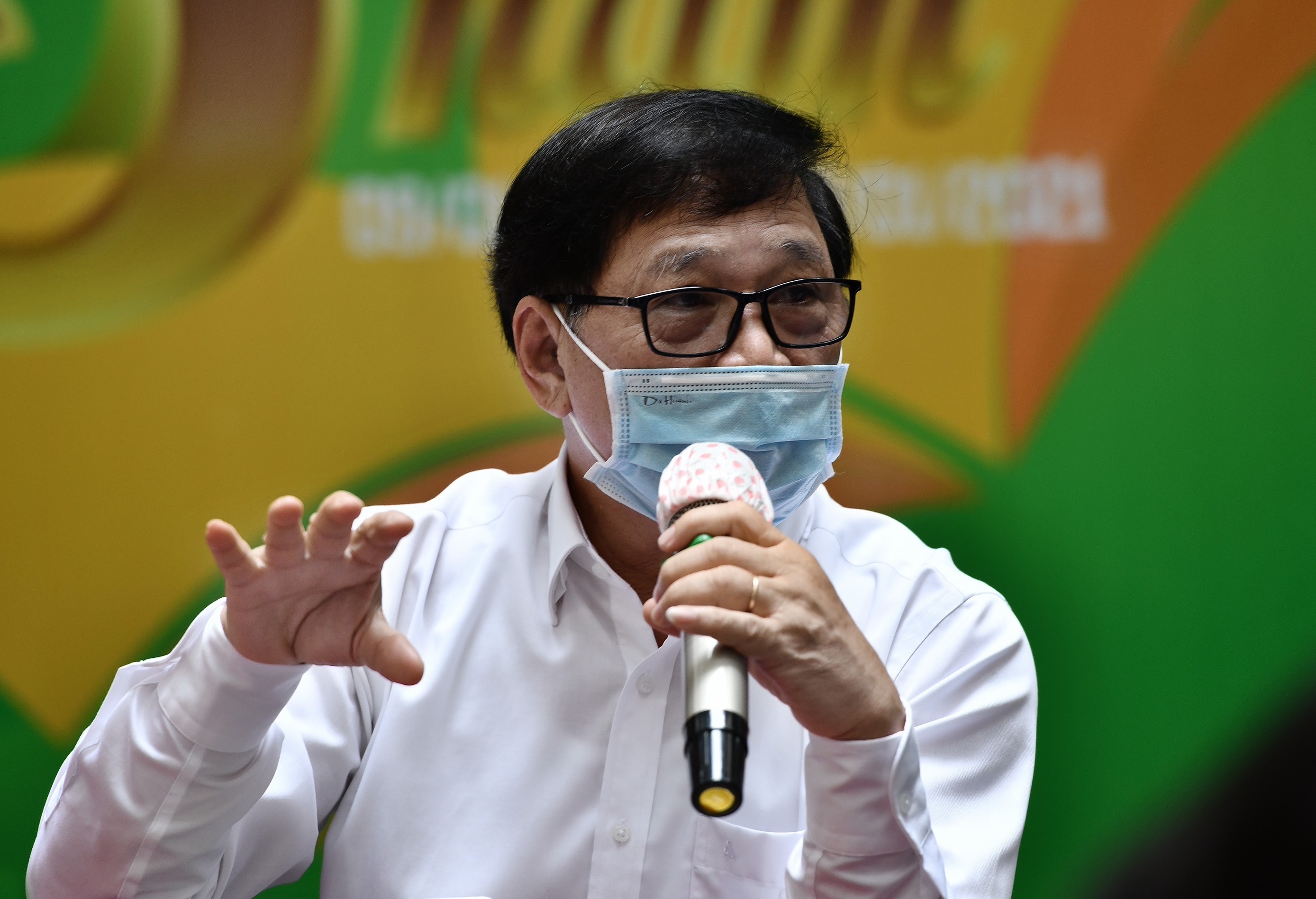 Bi thu Nen tham duong sach TP.HCM anh 4