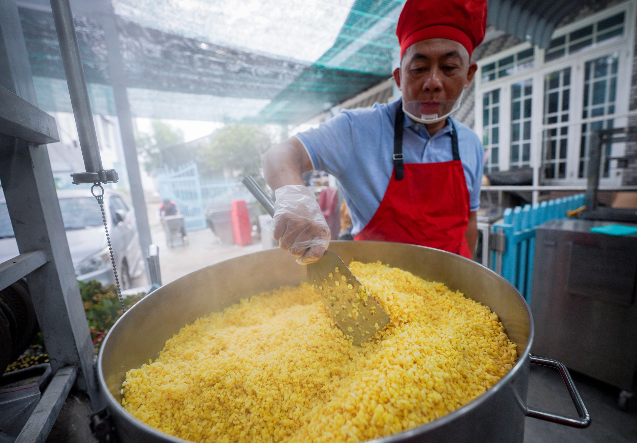 Goi banh chung bang may anh 4