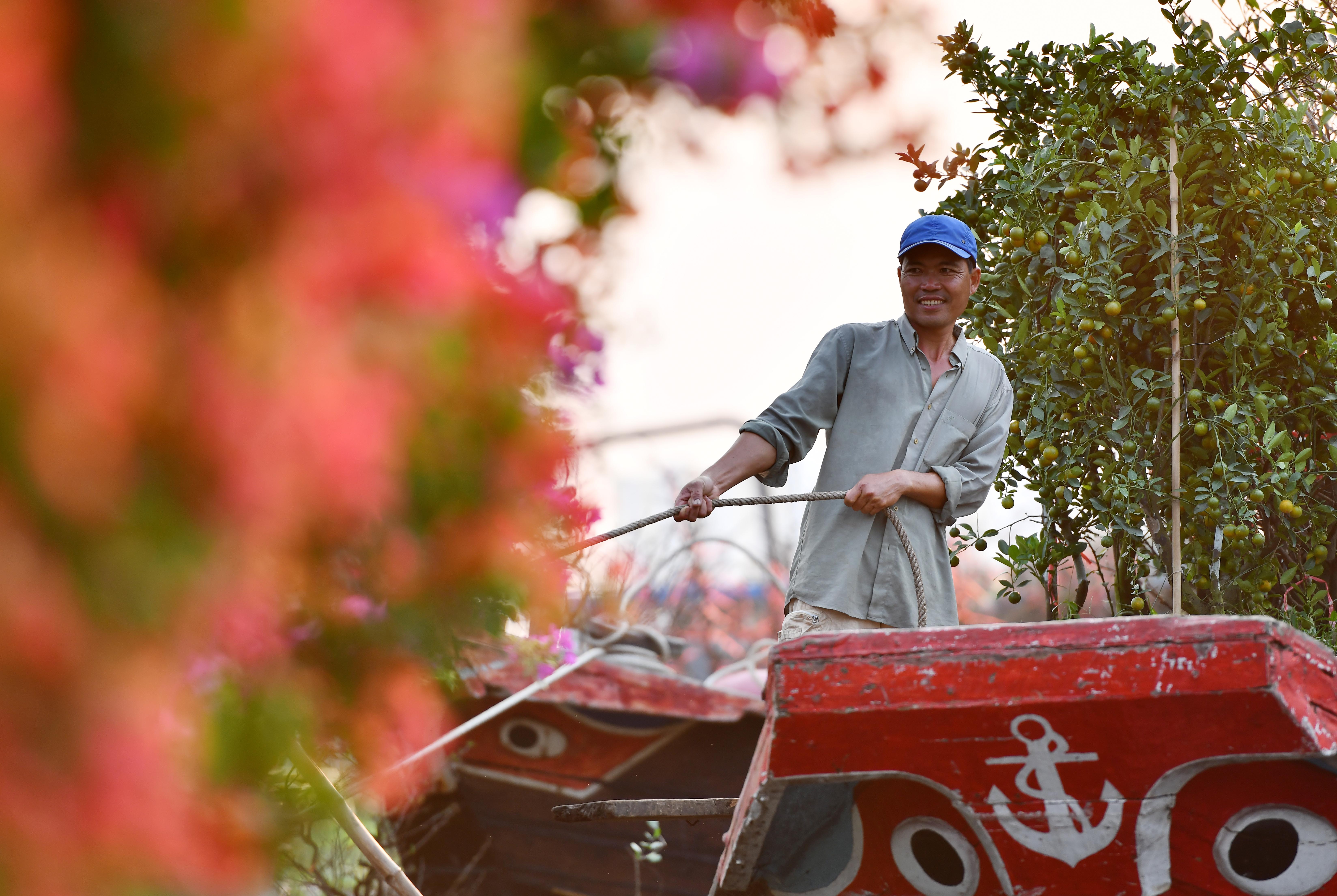 Hoa kieng ve ben Binh Dong anh 3