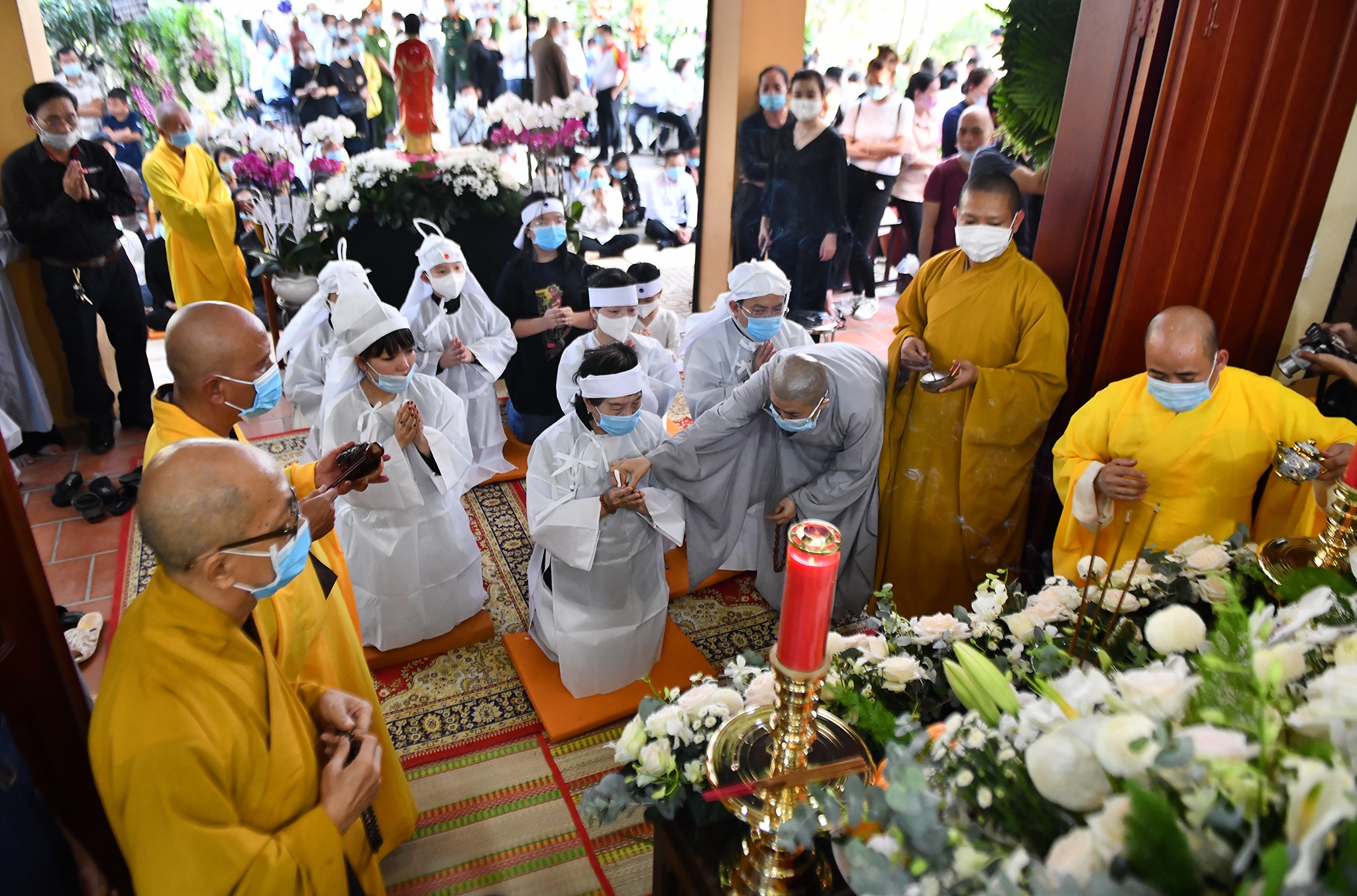 Vieng ong Truong Vinh Trong anh 1