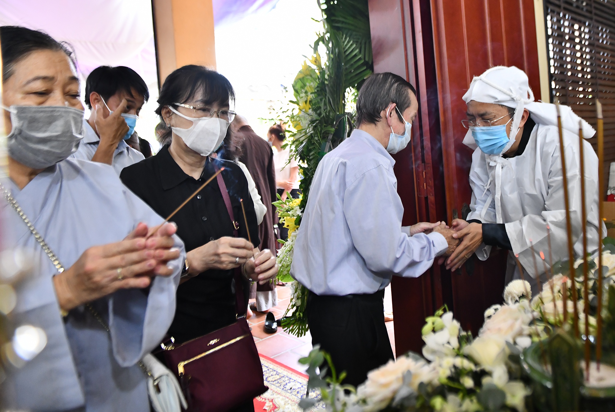 Vieng ong Truong Vinh Trong anh 5