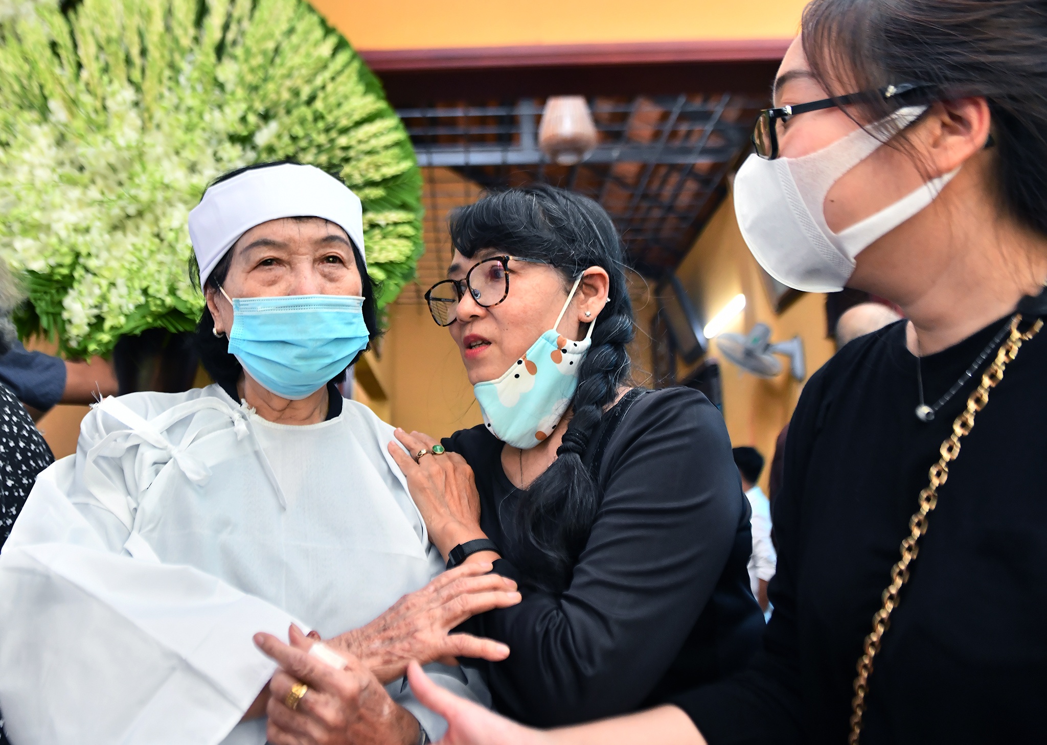 Vieng ong Truong Vinh Trong anh 3