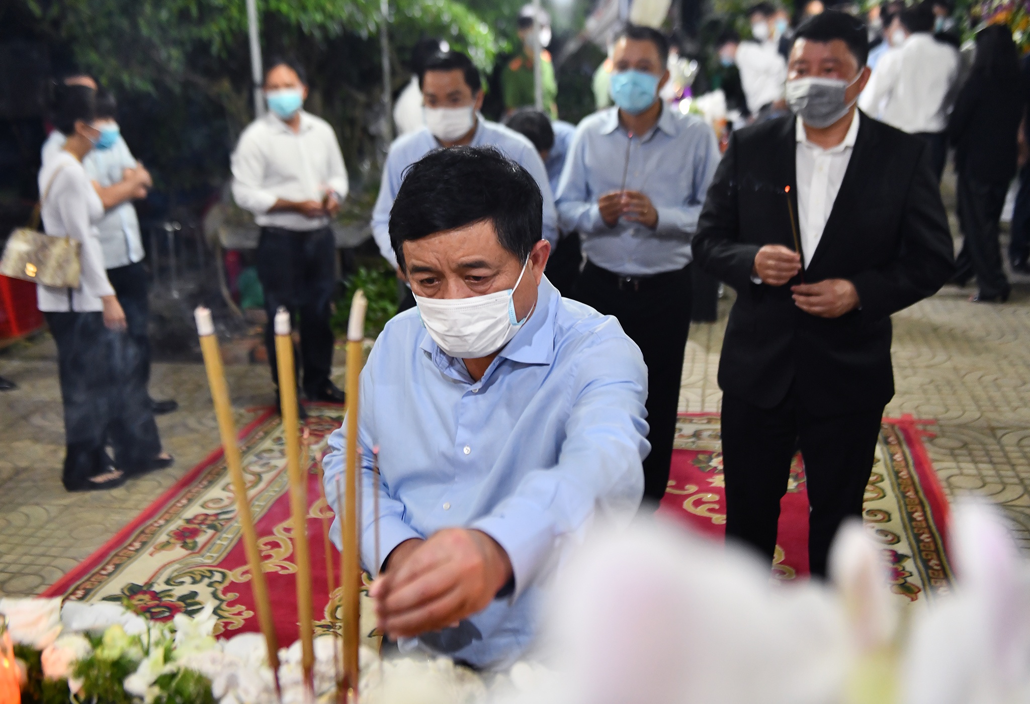 Pho thu tuong Pham Binh Minh vieng tang le Truong Vinh Trong anh 8