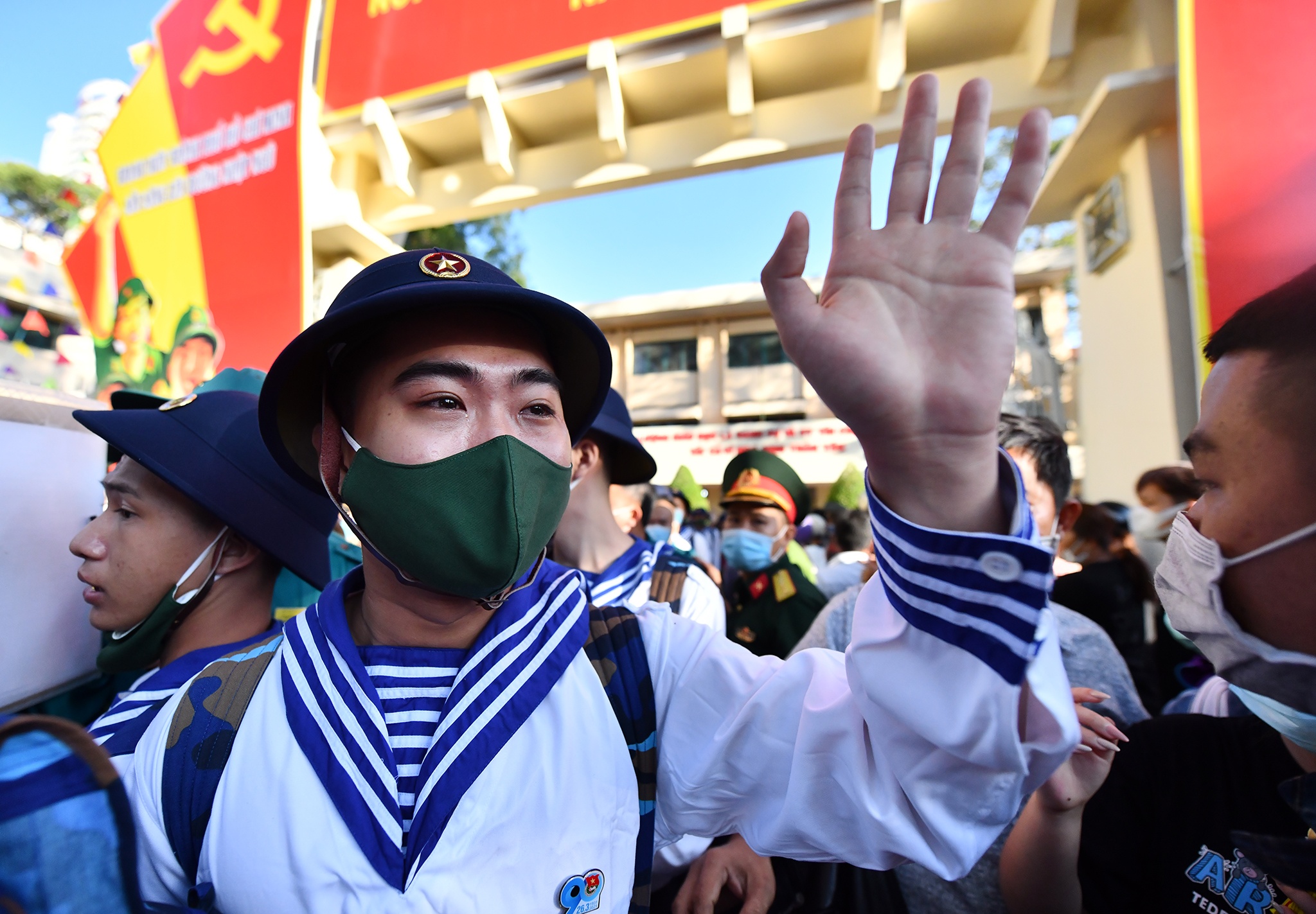 Thanh nien TP.HCM nhap ngu anh 9