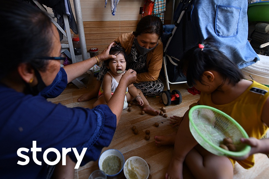 Cuoc song trong can nha 4 m2 o TP.HCM hinh anh