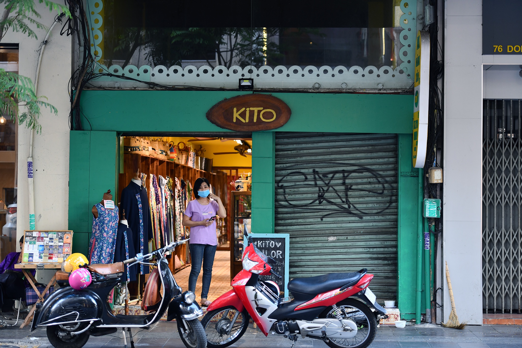 Hang quan duong Dong Khoi e am anh 10