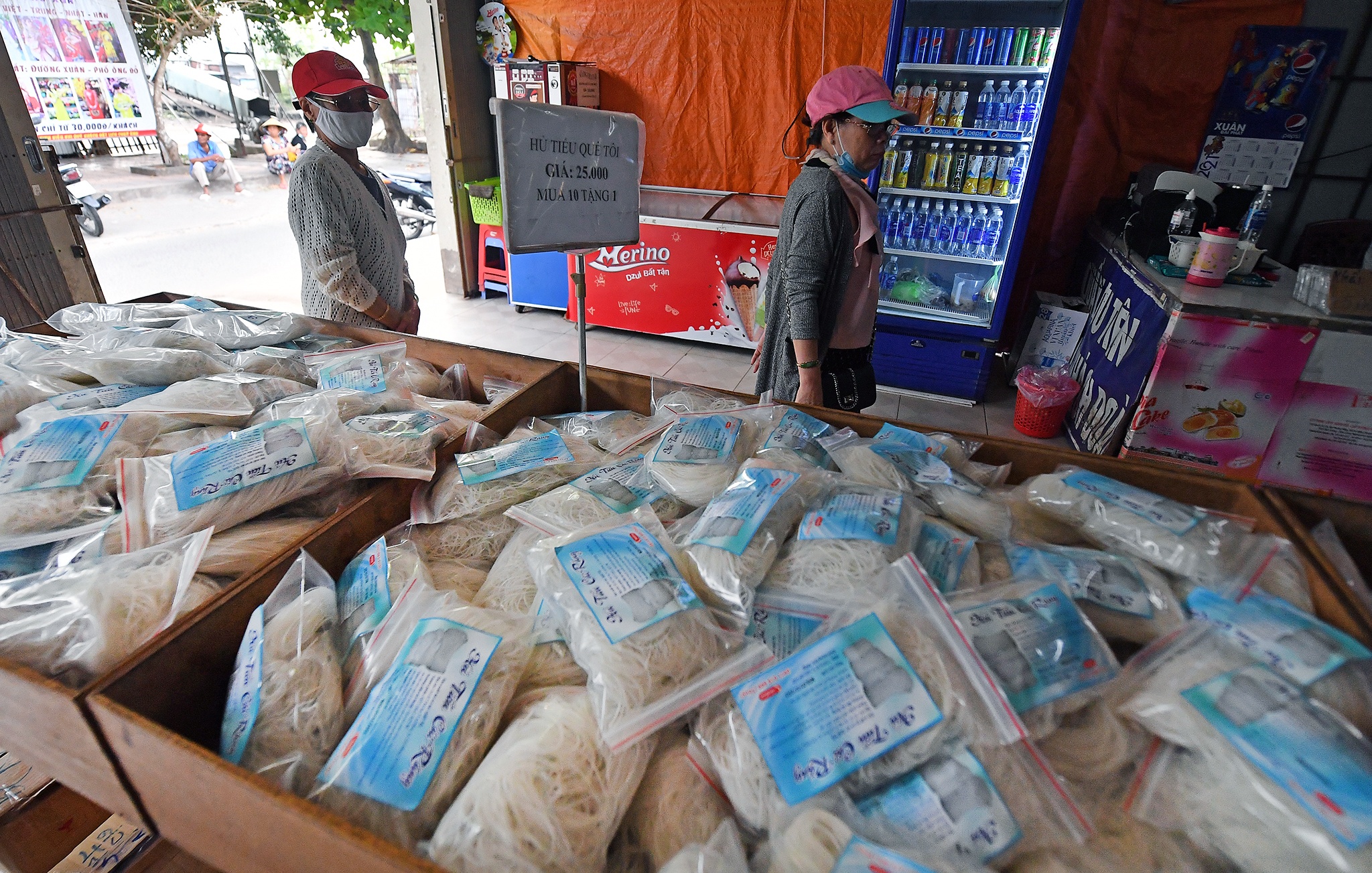 Hu tieu pizza mien Tay dat hang anh 9