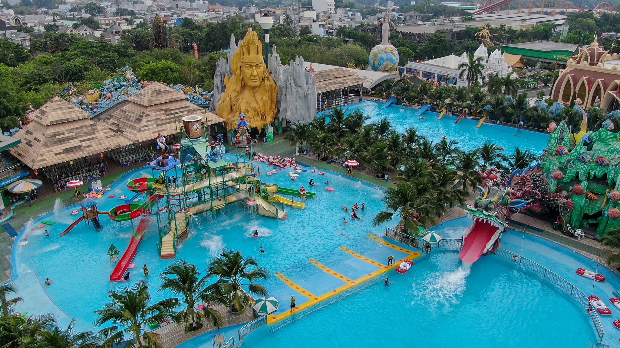 Hien trang khu du lich Suoi Tien anh 2