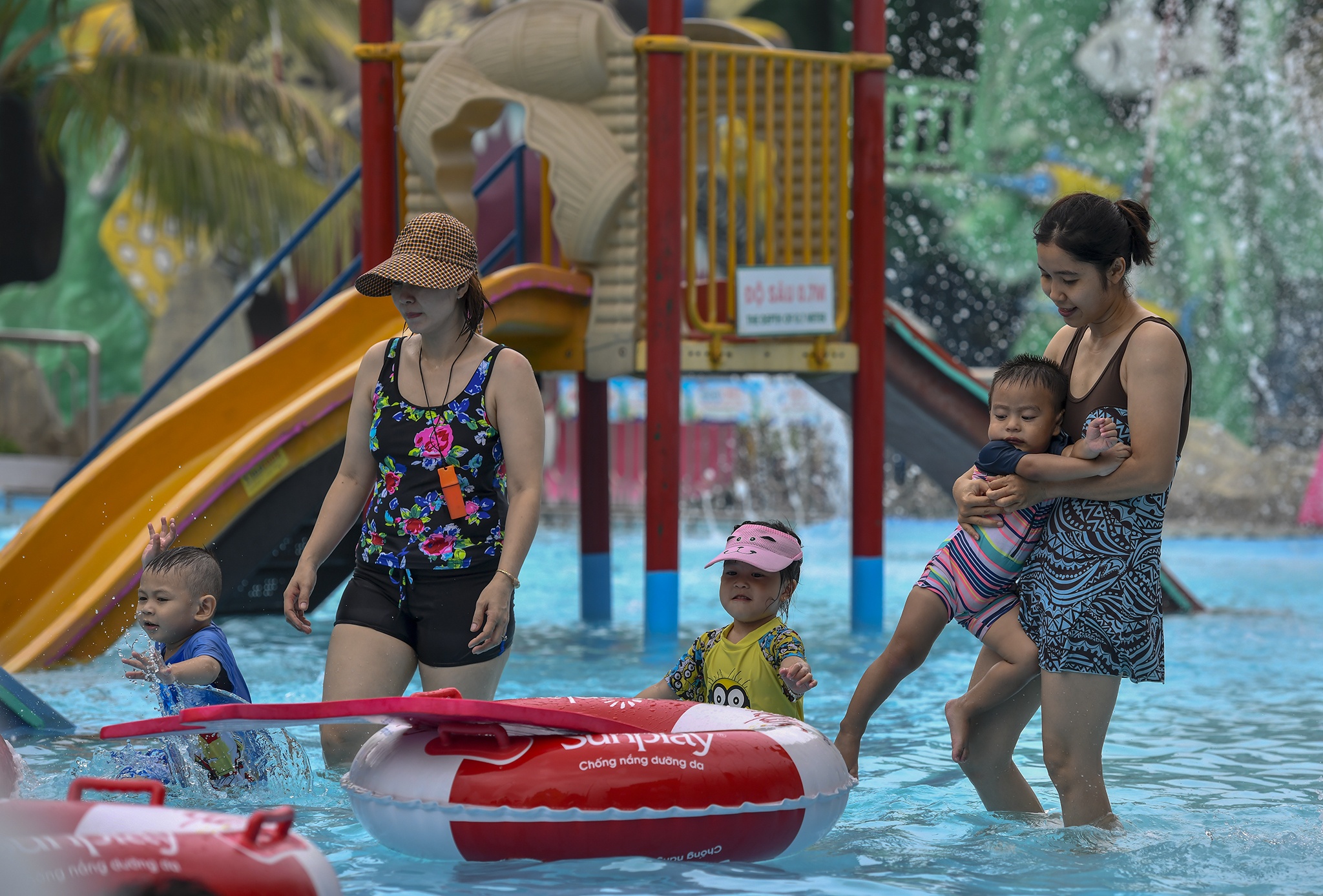 Hien trang khu du lich Suoi Tien anh 3