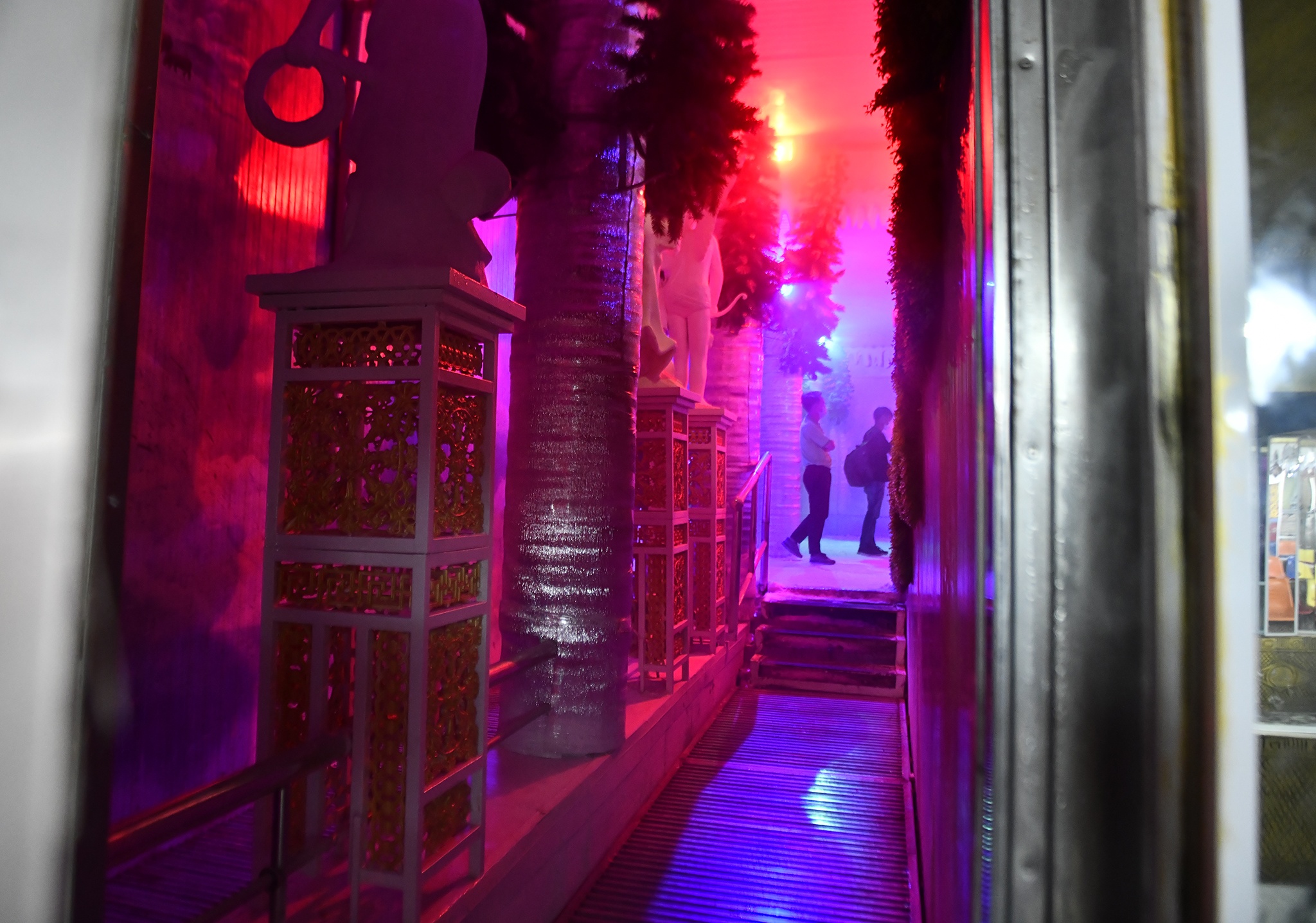 Hien trang khu du lich Suoi Tien anh 9