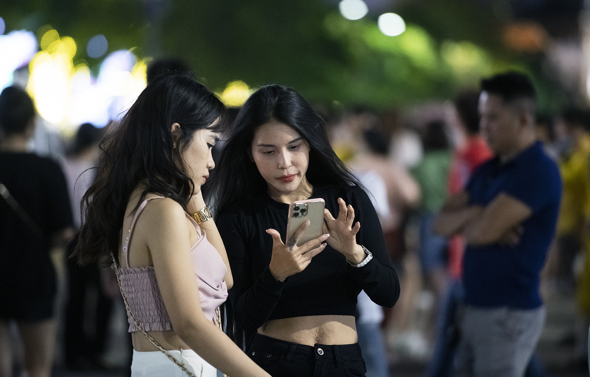 Pho di bo Nguyen Hue dong duc anh 8