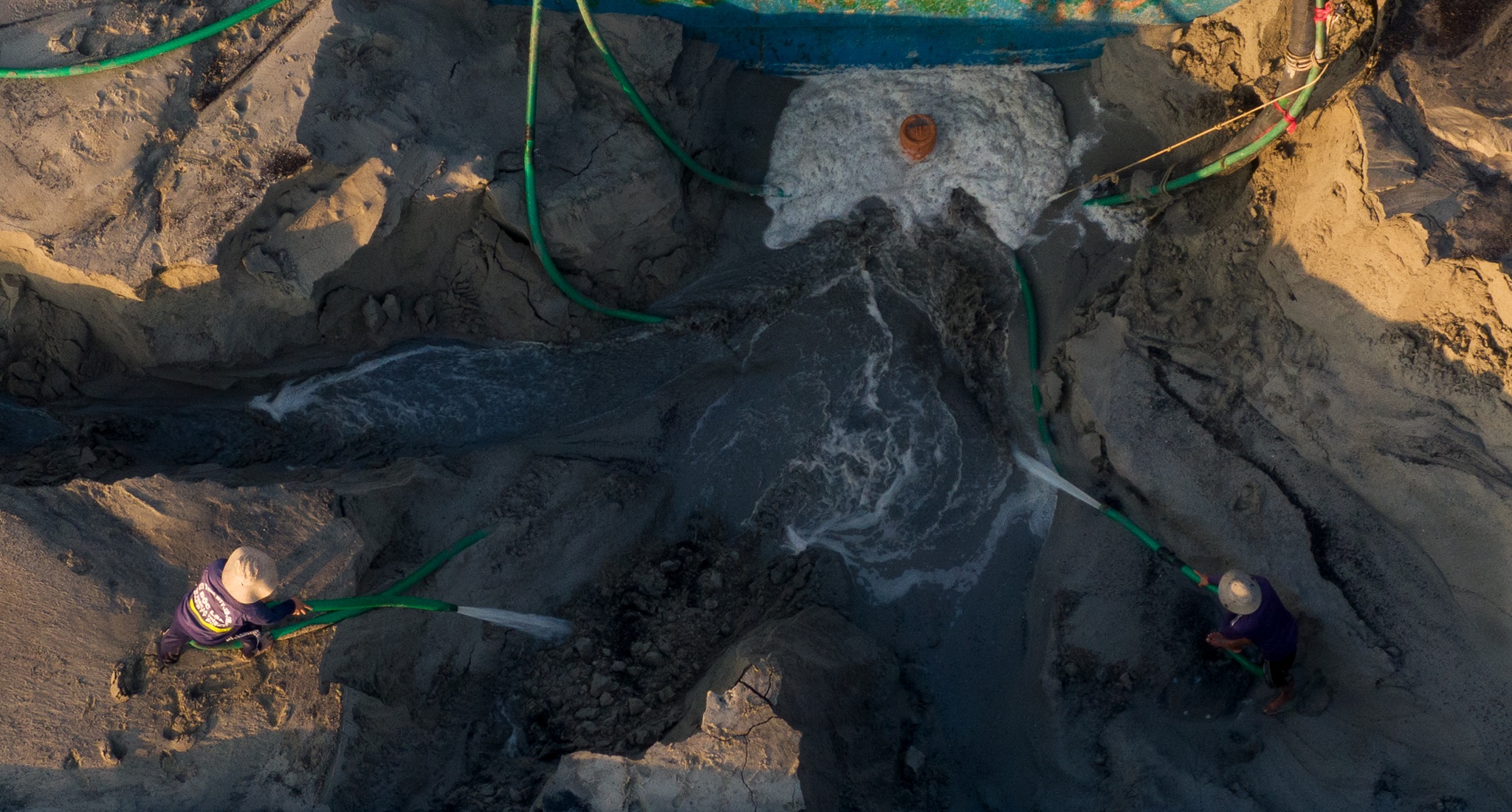 Ben thuy khong phep o TP.HCM anh 4