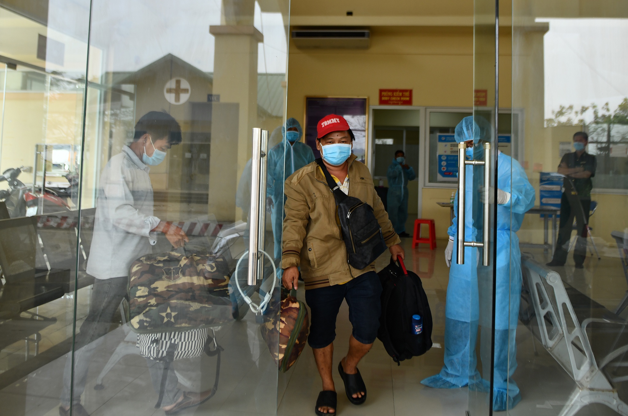 Chống dịch Covid-19 ở biên giới phía Nam ảnh 13 Chong dich Covid-19 o bien gioi phia Nam anh 13