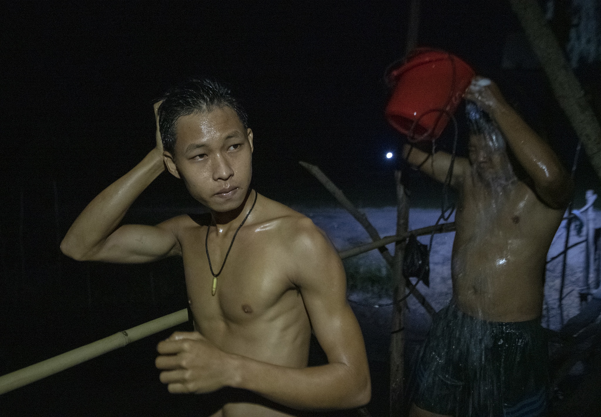 Chong dich Covid-19 o bien gioi phia Nam anh 21