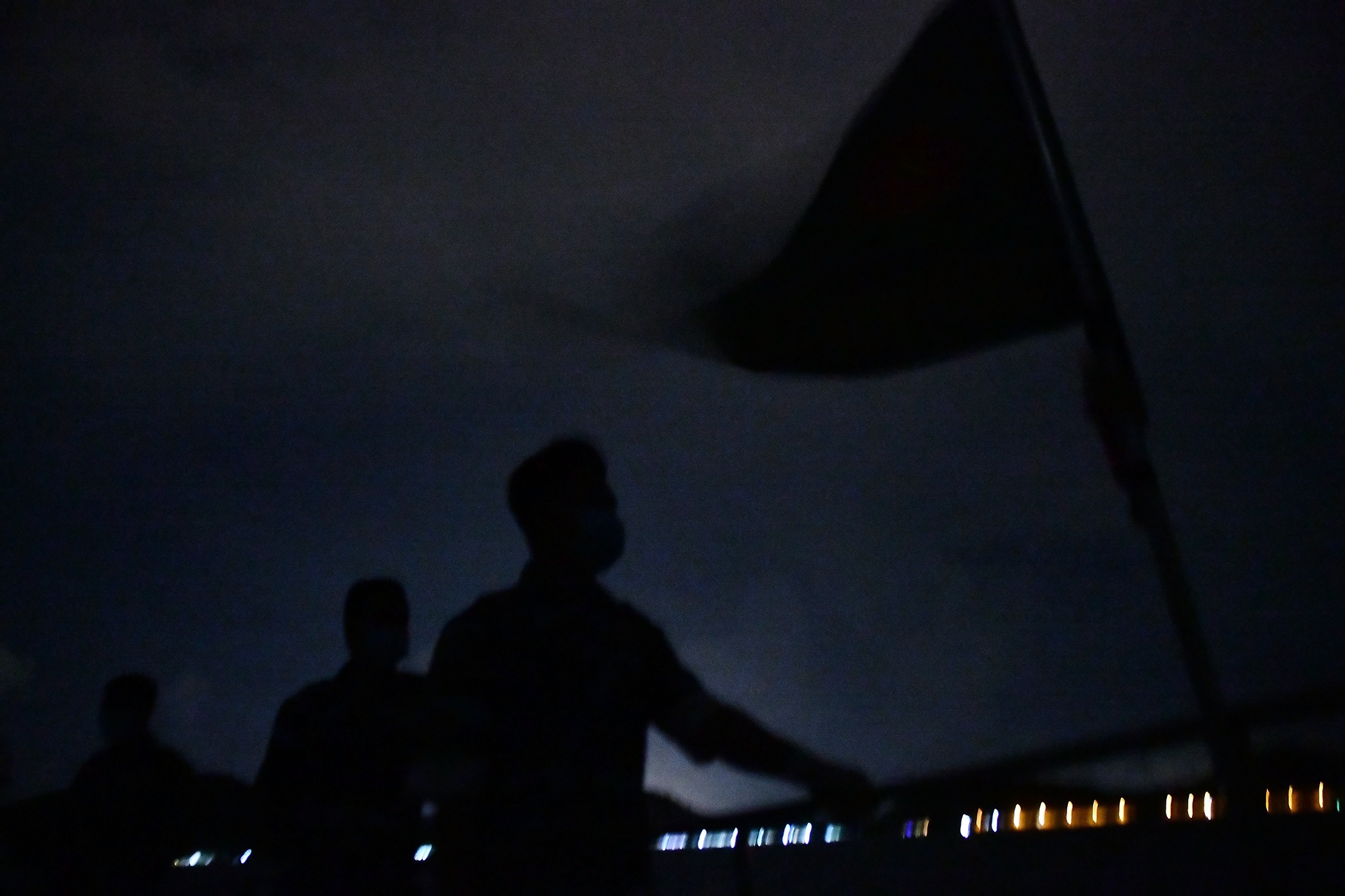 Chong nhap canh trai phep o bien Tay anh 5