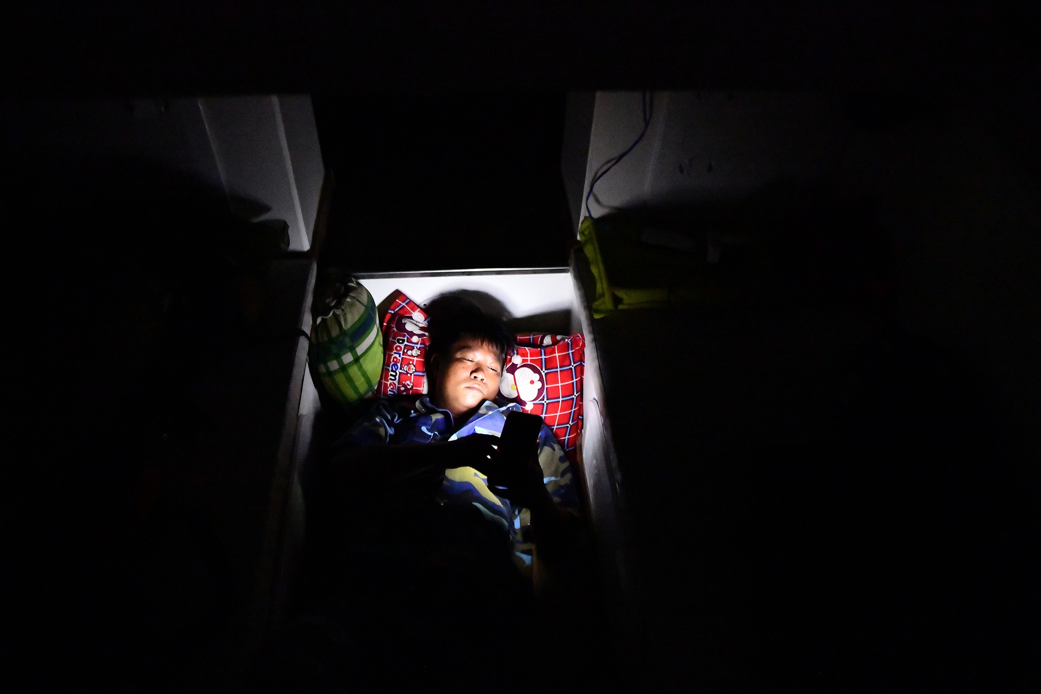 Chong nhap canh trai phep o bien Tay anh 10