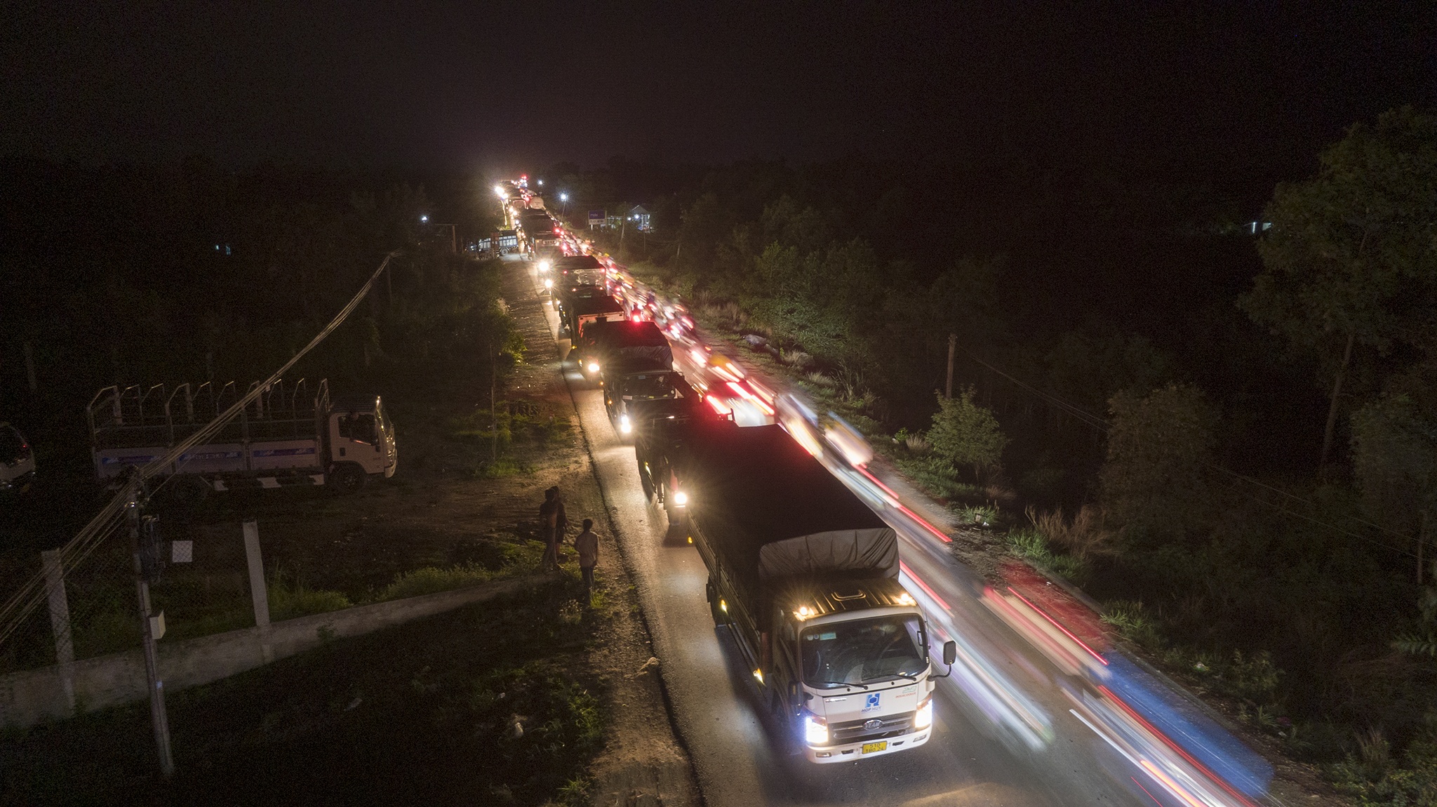 Ket cung tren quoc lo N2 anh 10