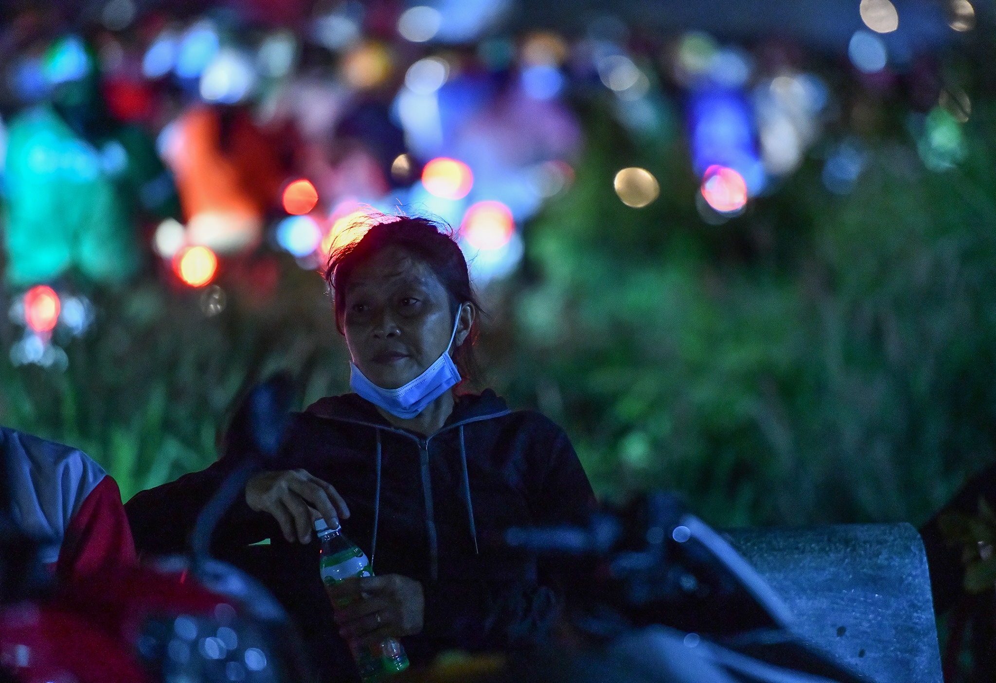 Ket cung tren quoc lo N2 anh 4