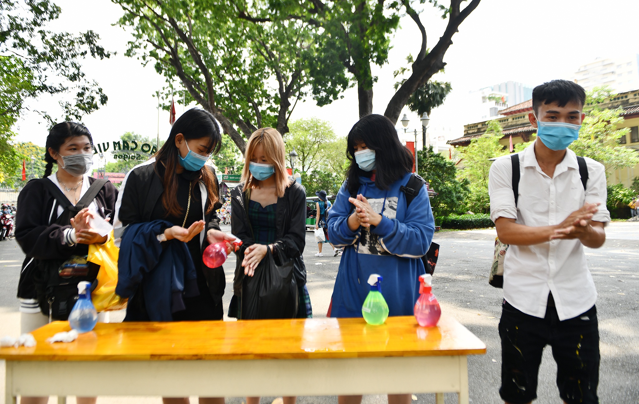 Thao Cam Vien vang khach anh 4