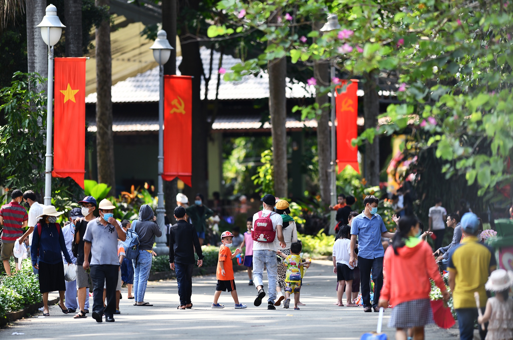 Thao Cam Vien vang khach anh 11