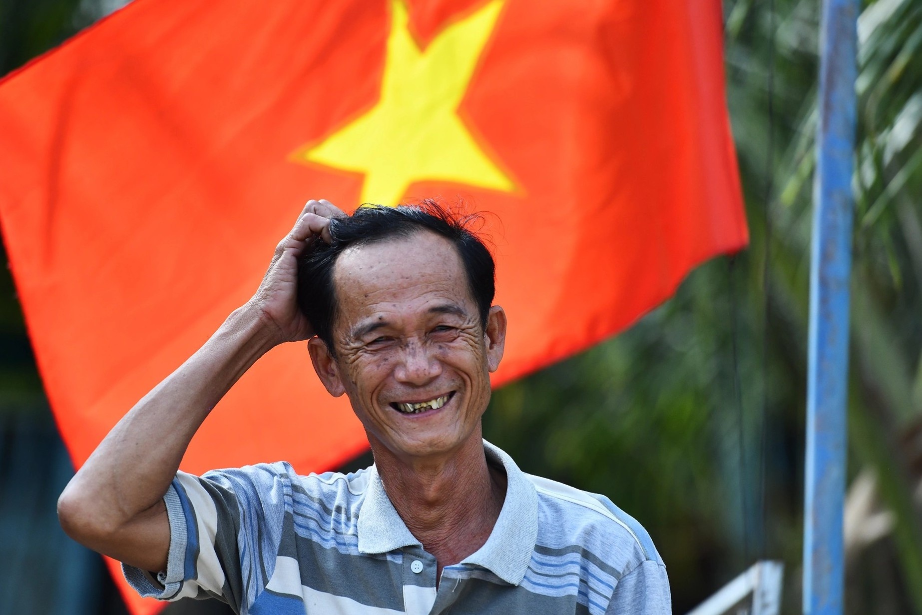 Cuoc song trong dich o 'oc dao' cach Campuchia 100 m hinh anh