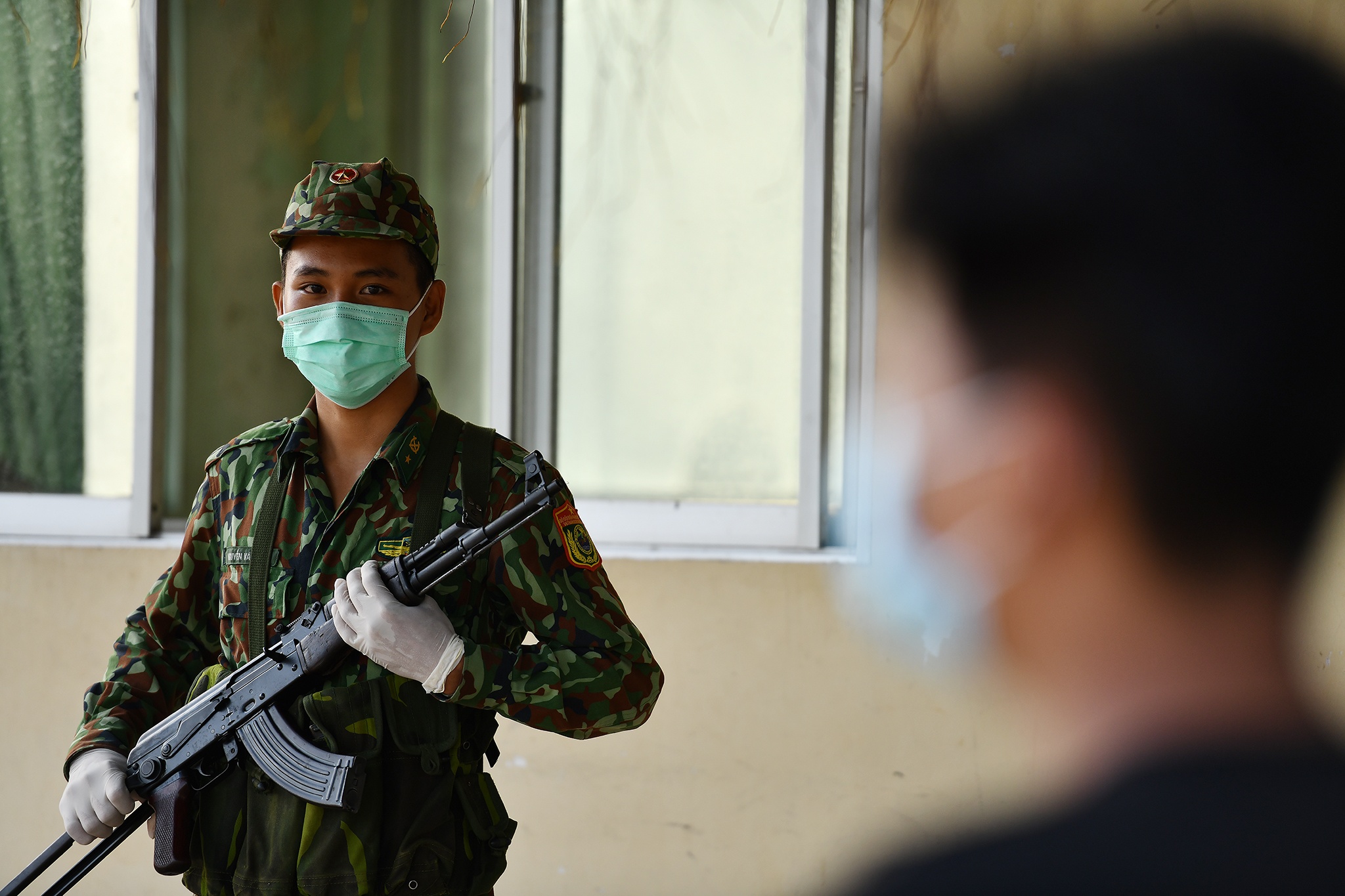 Xom bien gioi Thong Binh phong dich Covid-19 anh 6