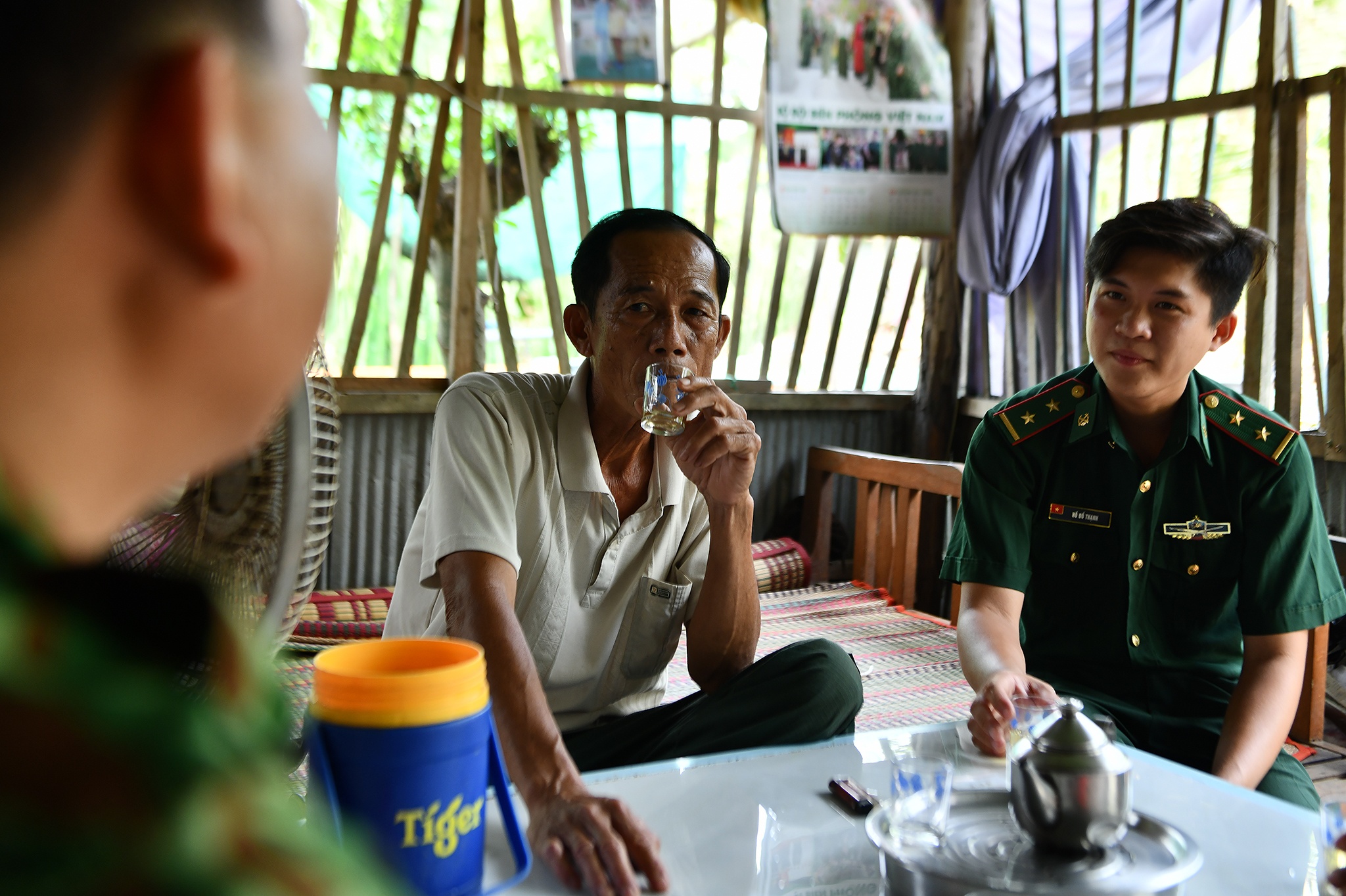 Xom bien gioi Thong Binh phong dich Covid-19 anh 24