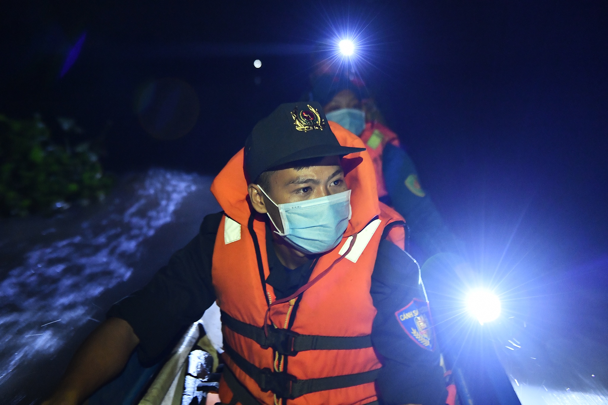 Xom bien gioi Thong Binh phong dich Covid-19 anh 11