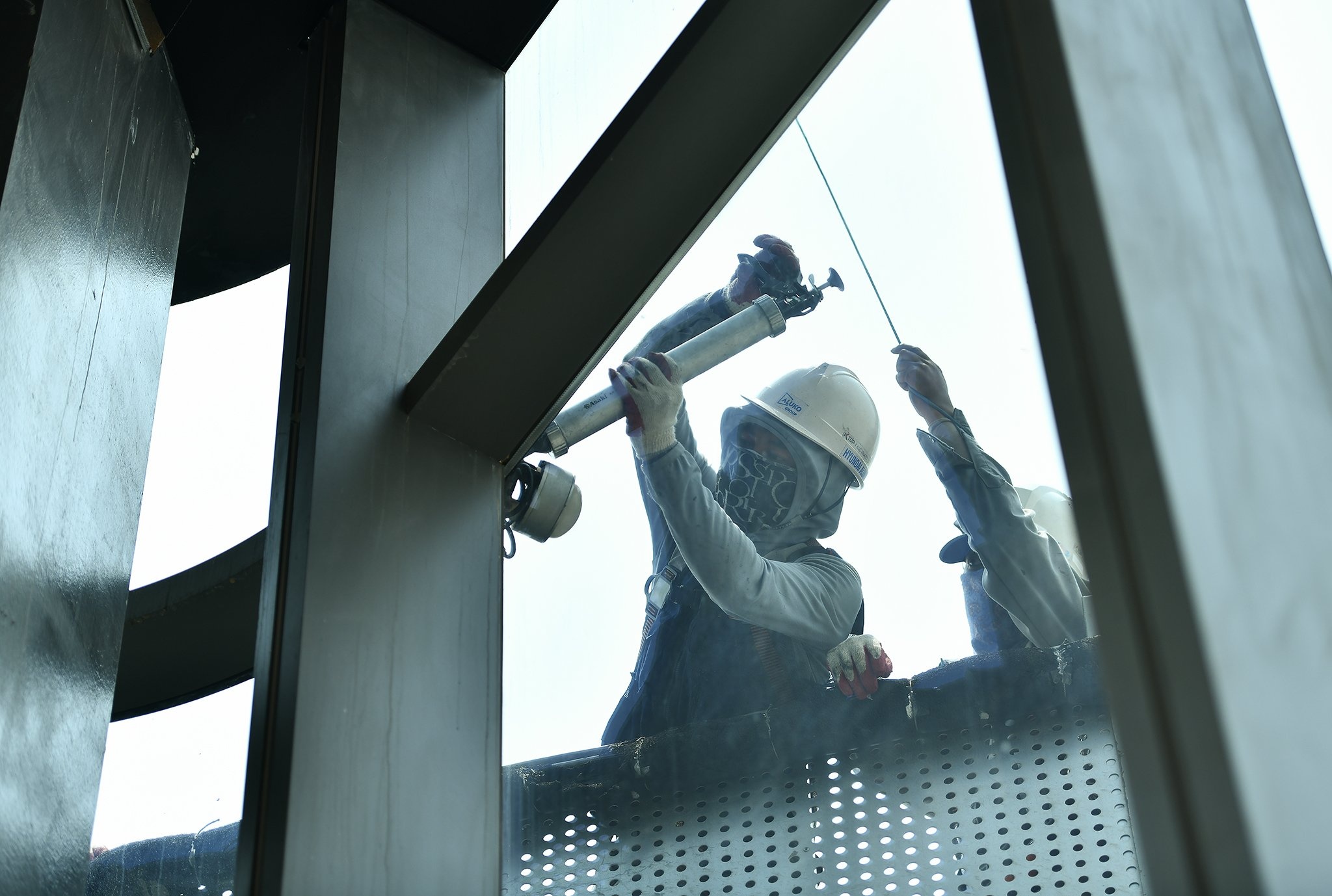 Bao tri ky thuat o tang cao nhat toa nha Landmark 81 hinh anh