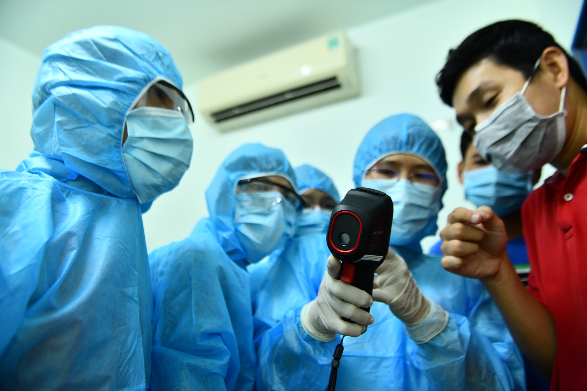 TP.HCM lap chot chan kiem dich anh 2